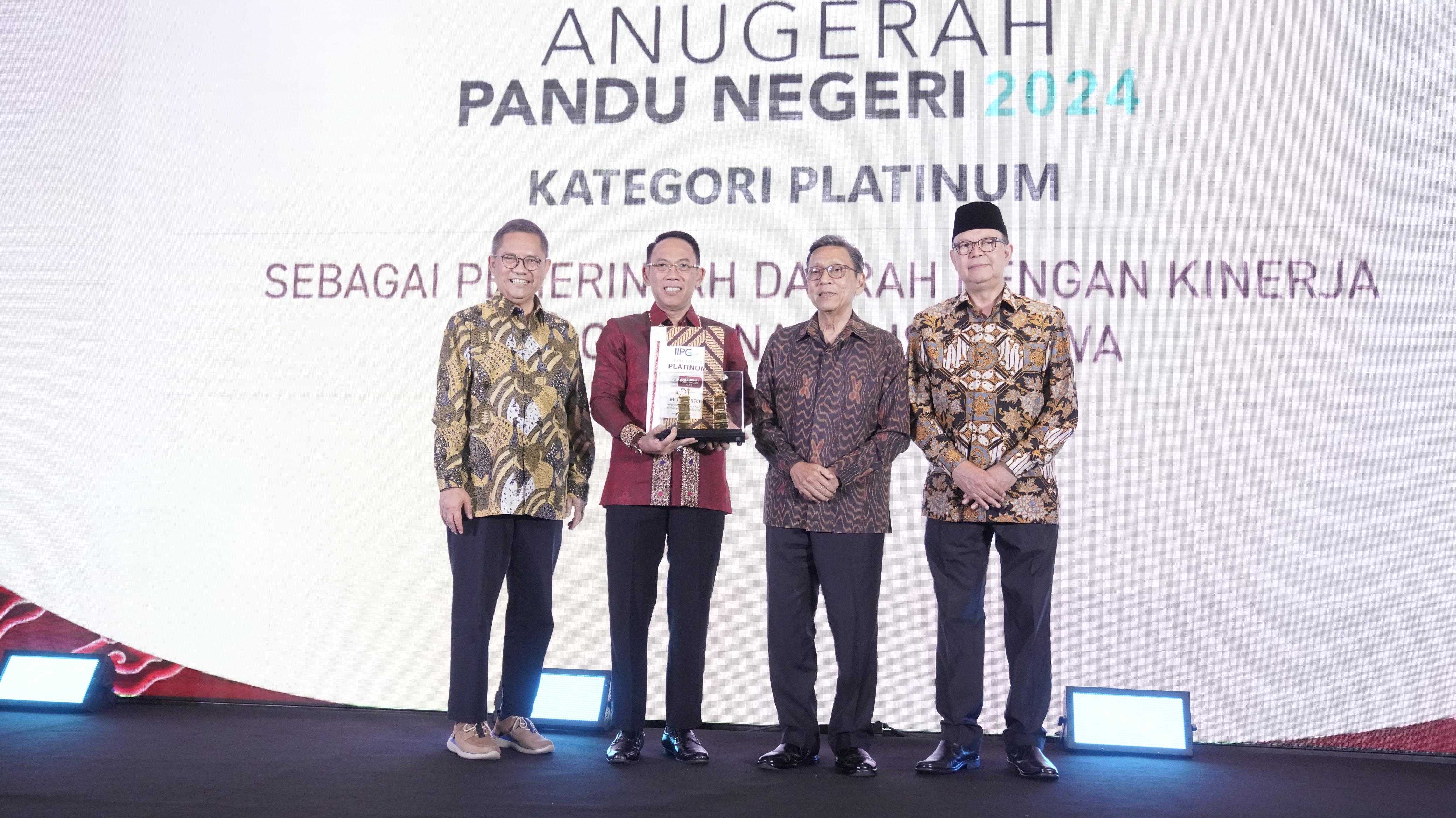 gambar utama