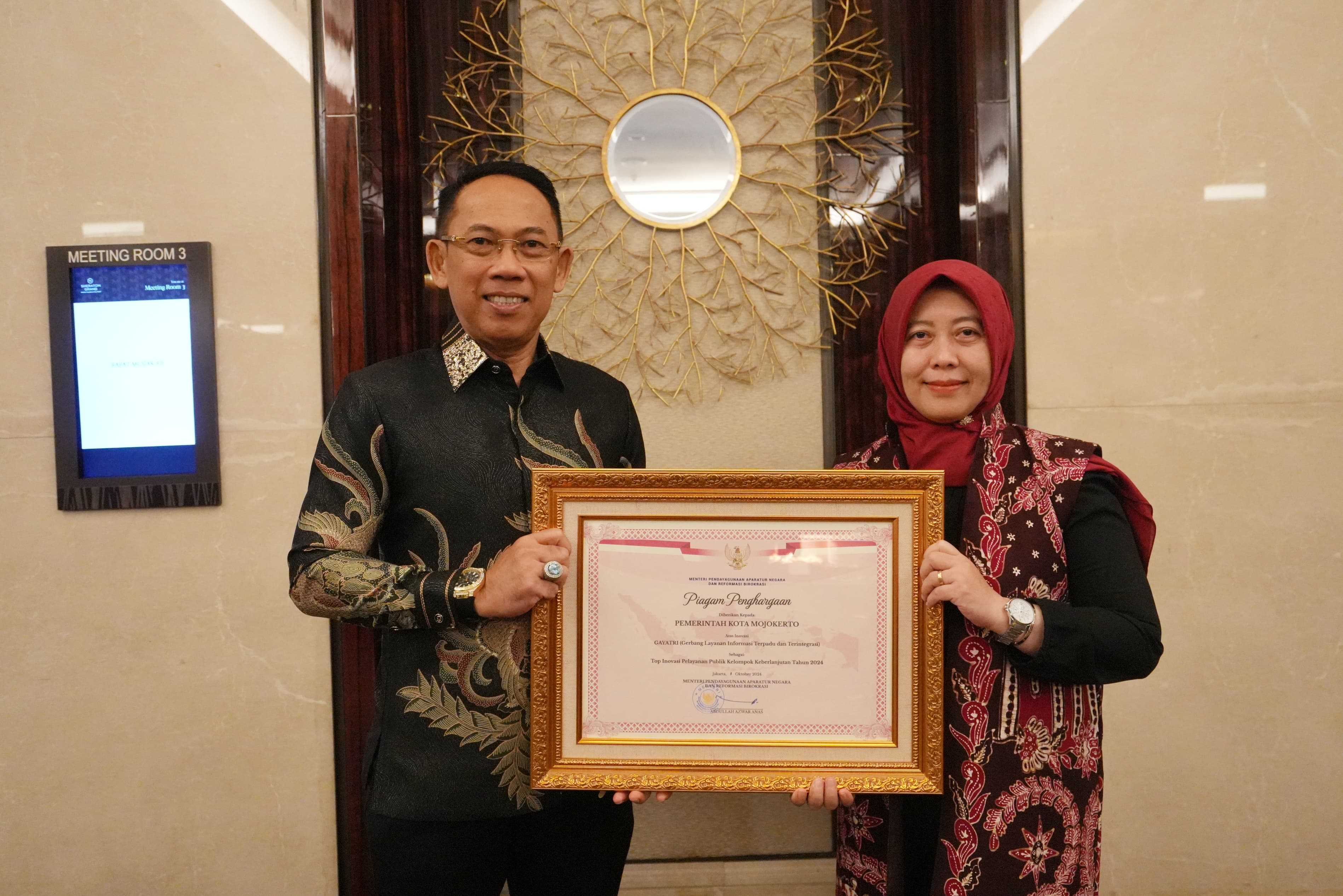 gambar utama