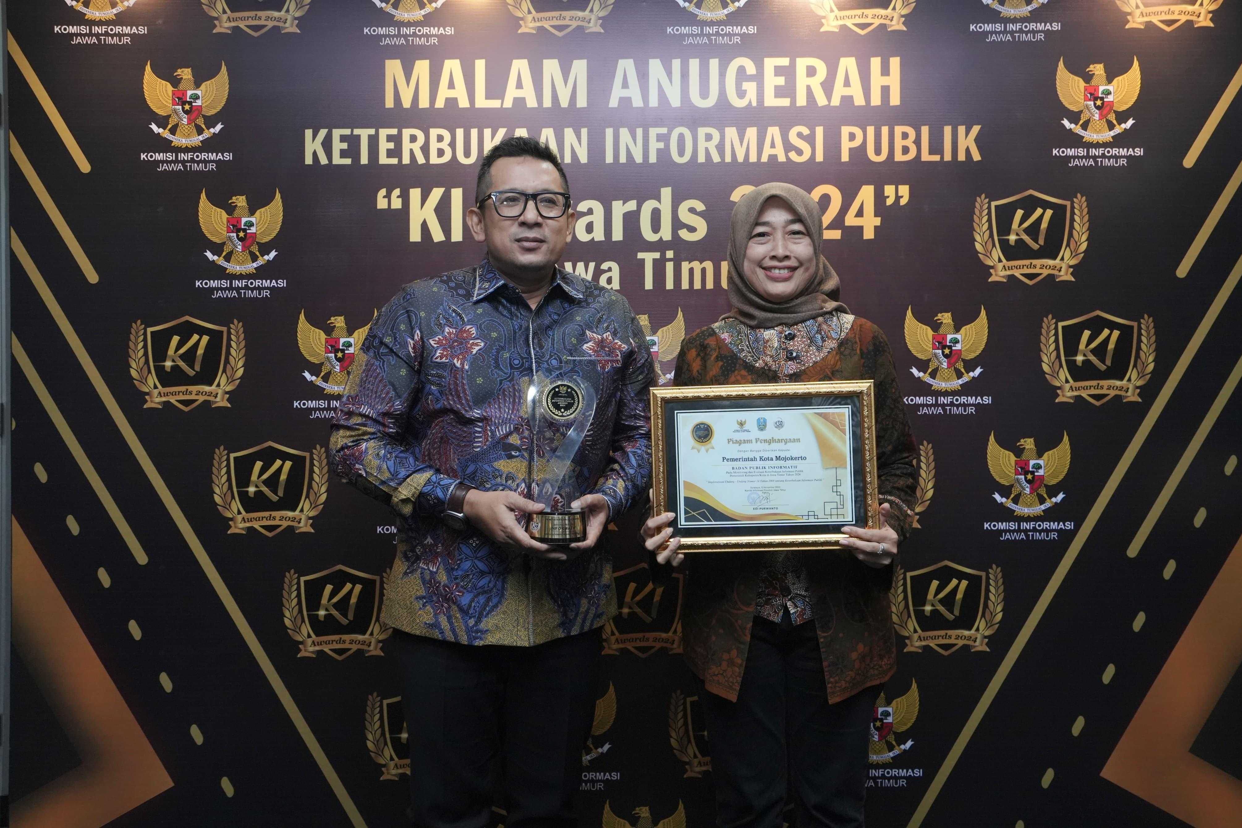gambar utama