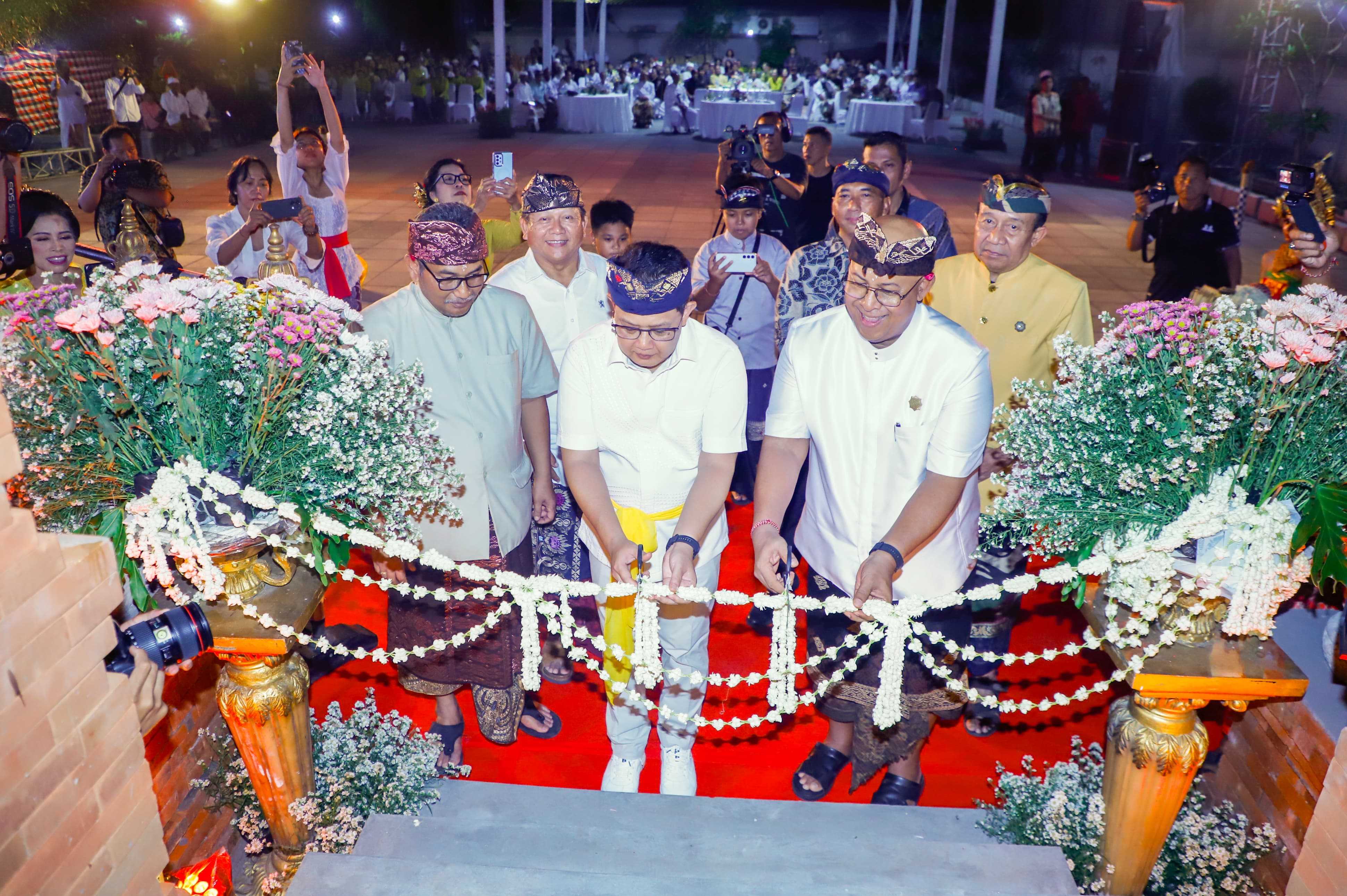 gambar utama