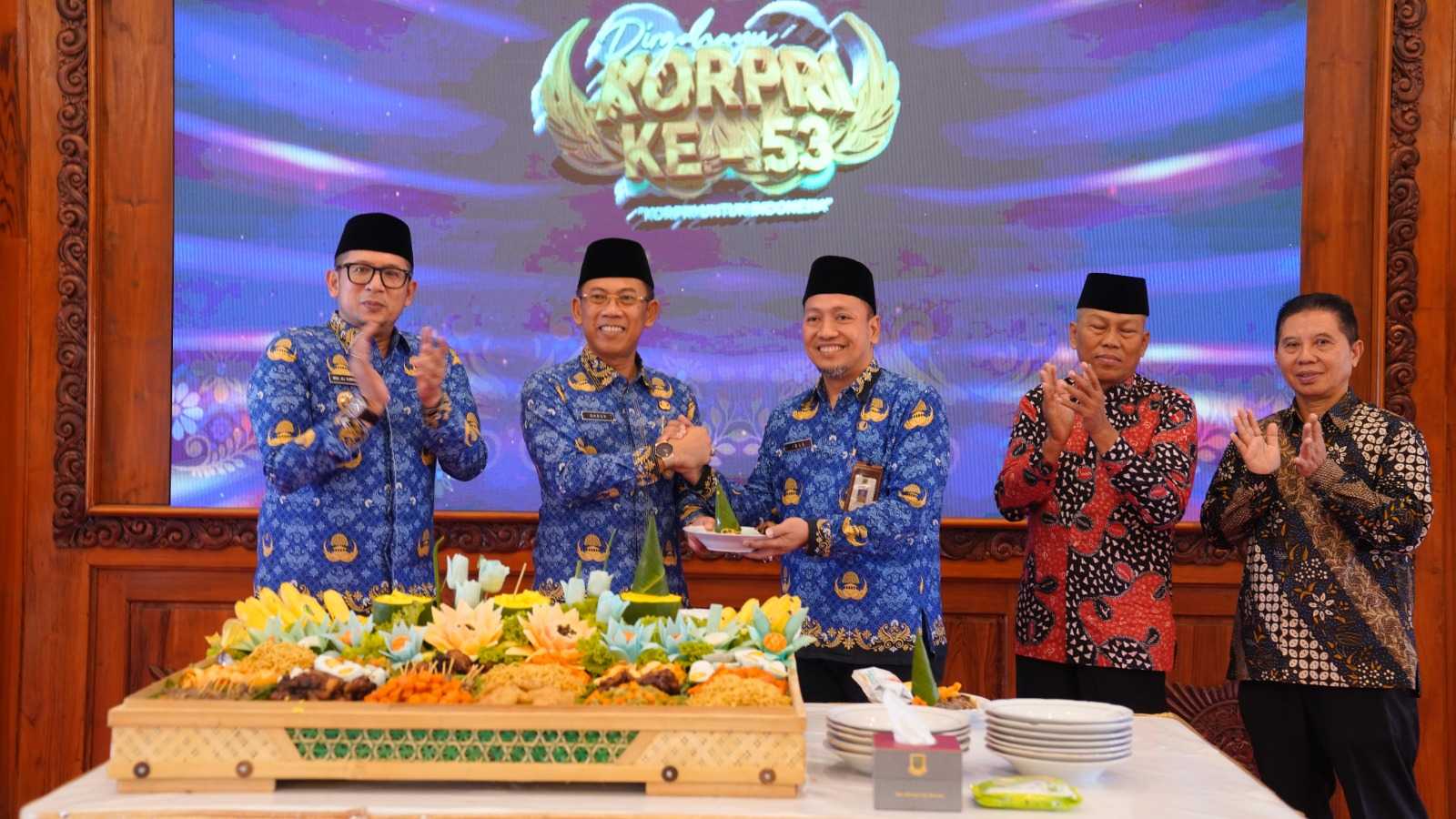 gambar utama