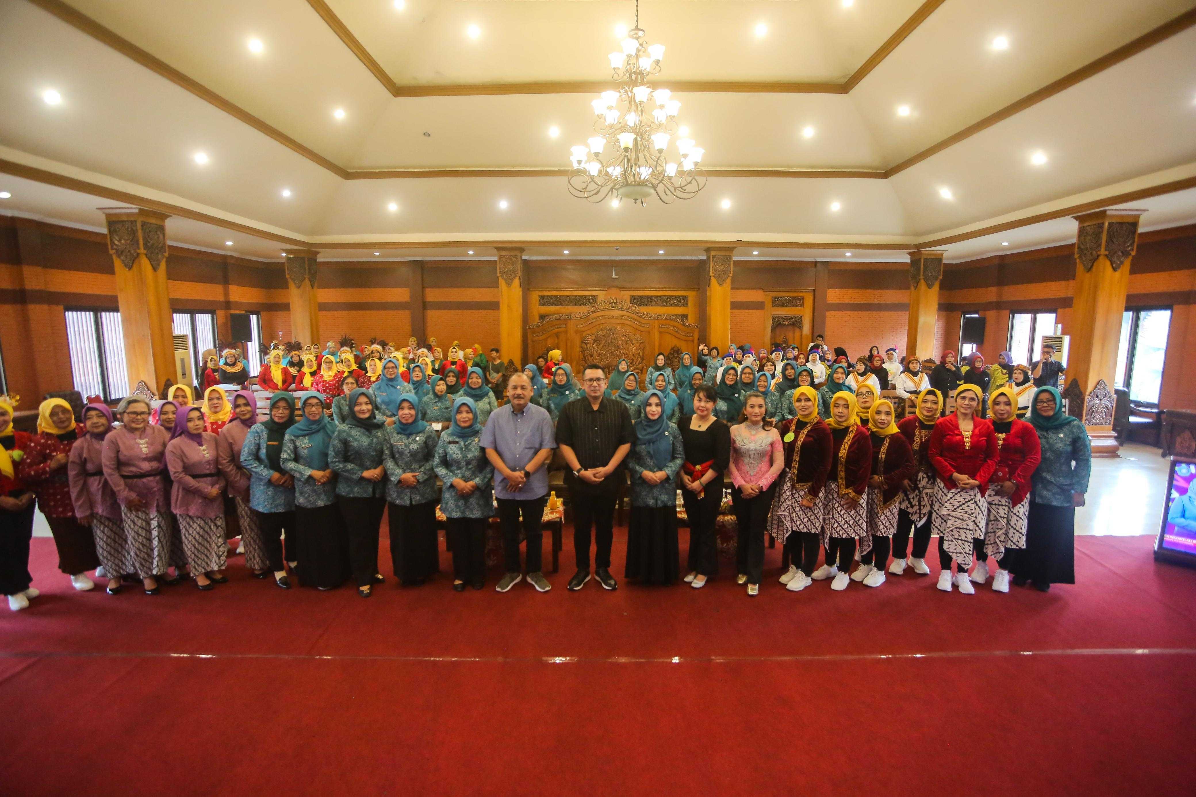 gambar utama