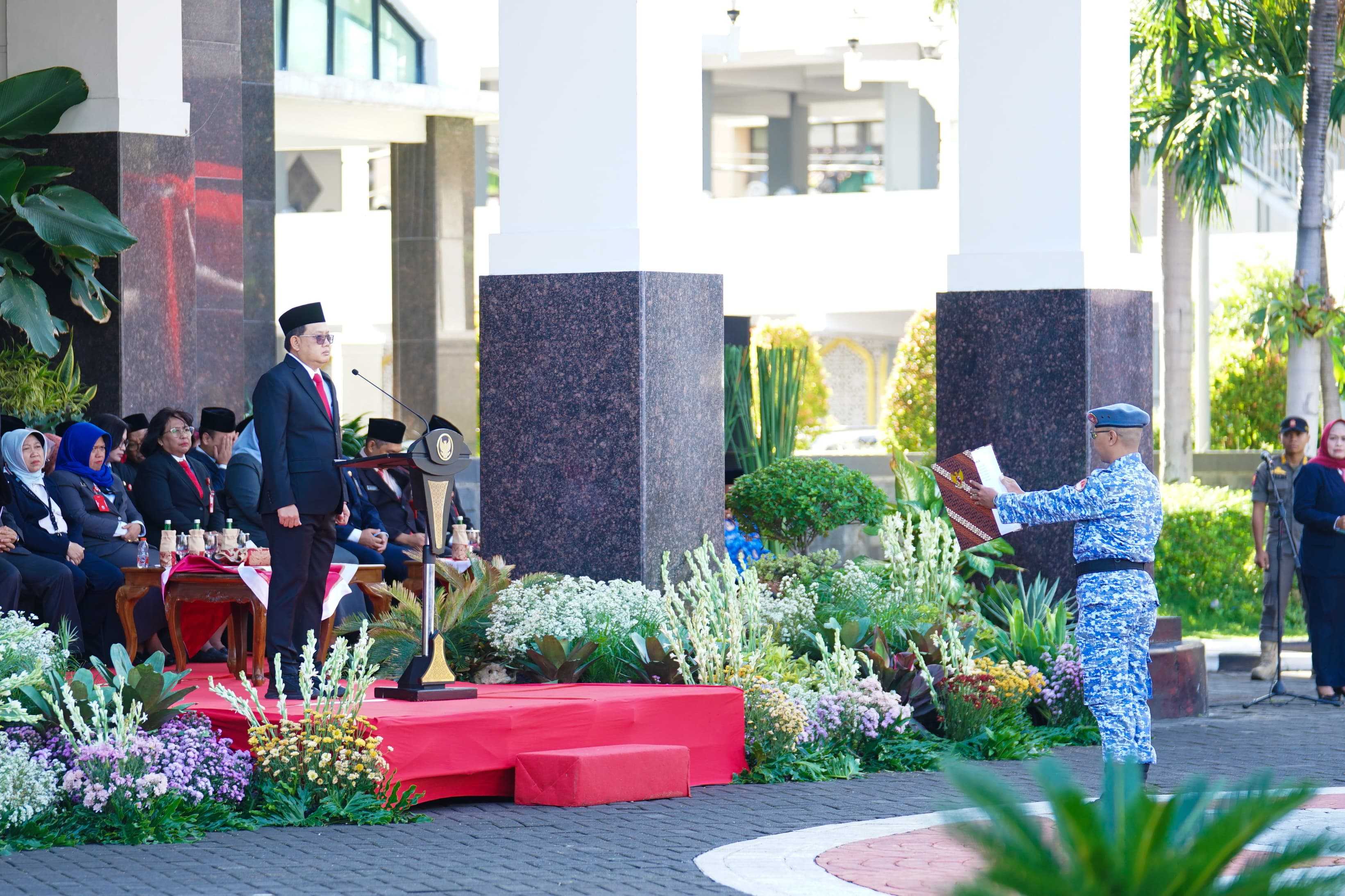 gambar utama