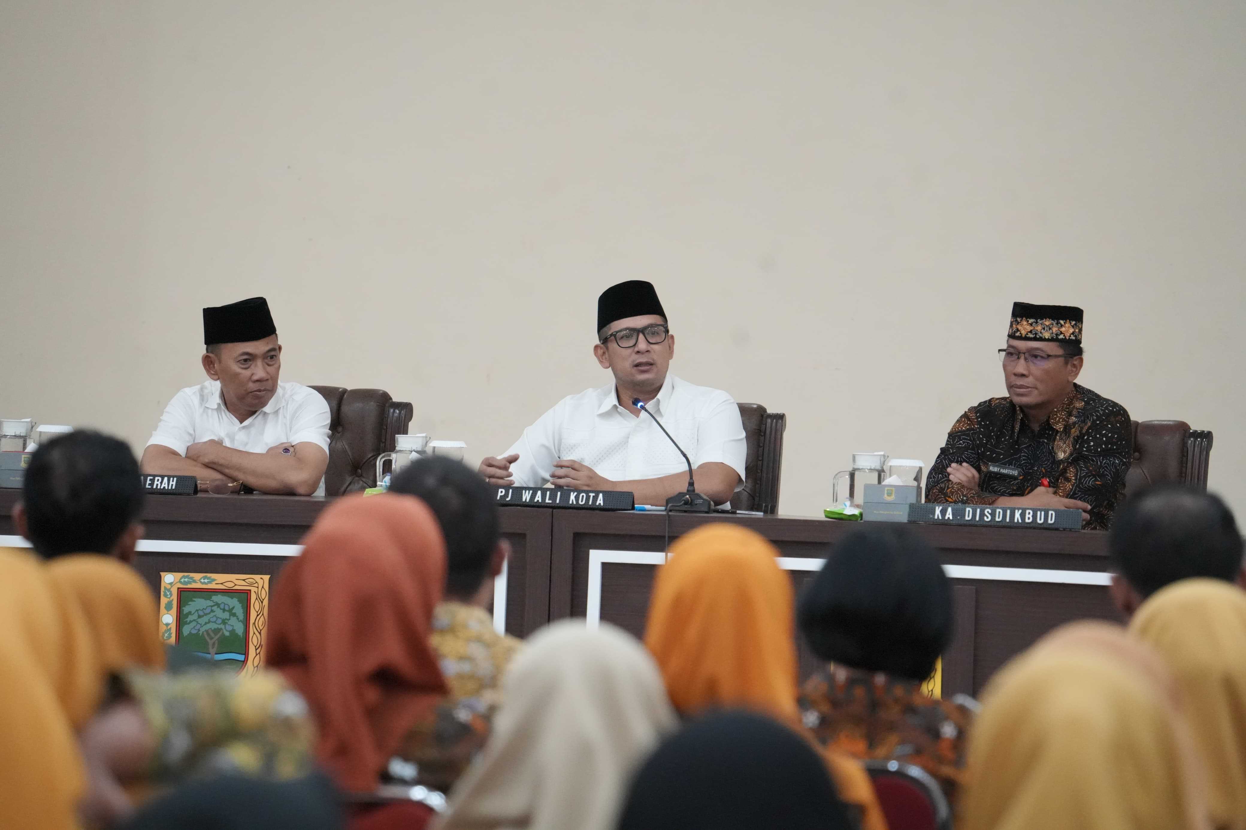 gambar utama