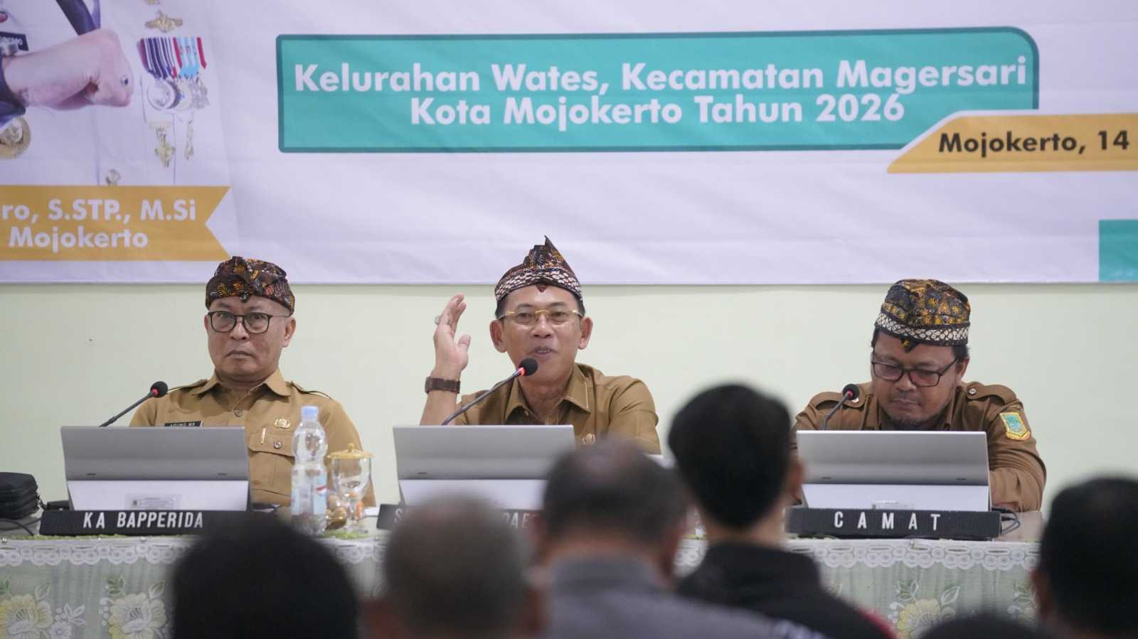 gambar utama