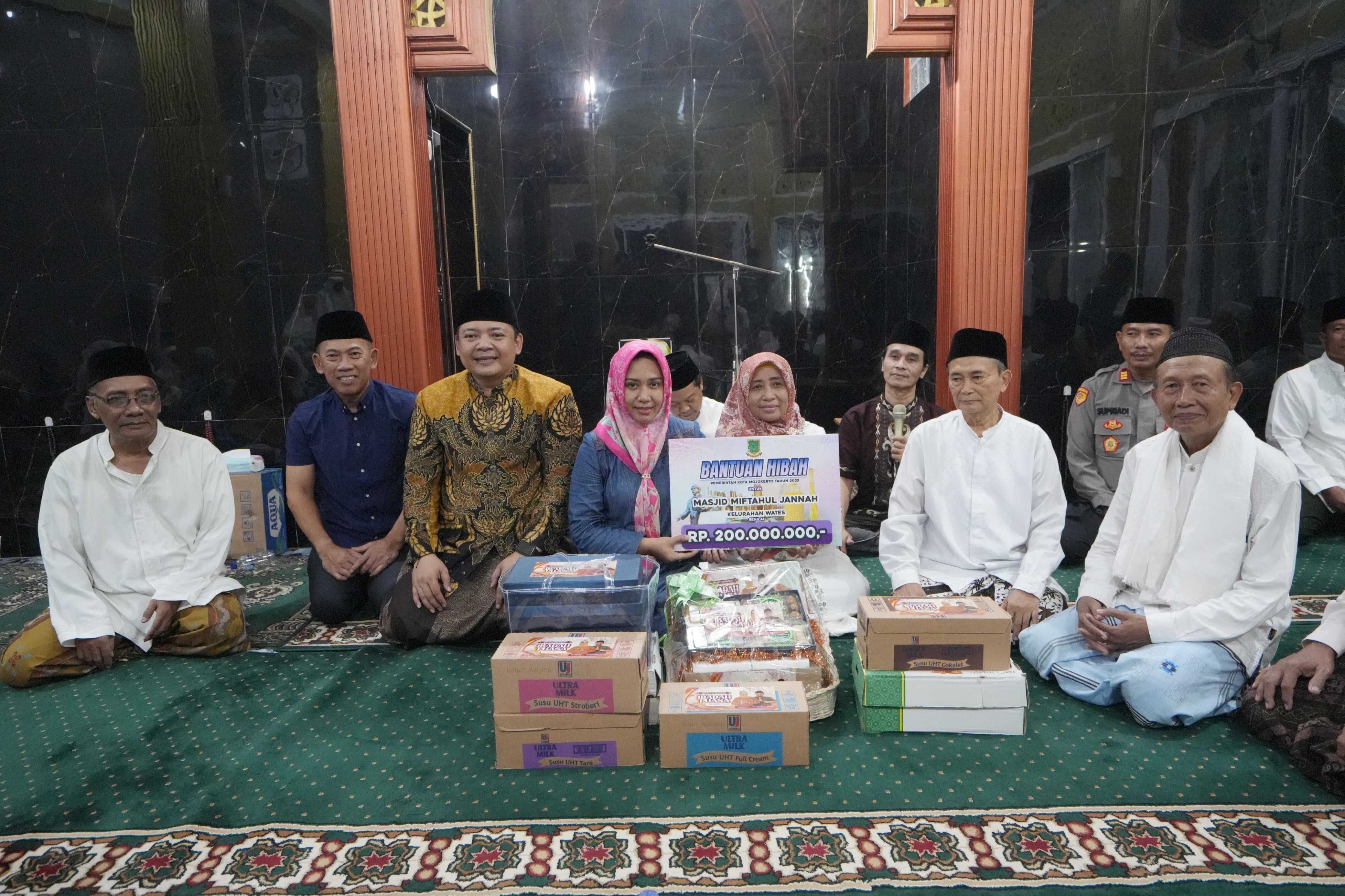 gambar utama
