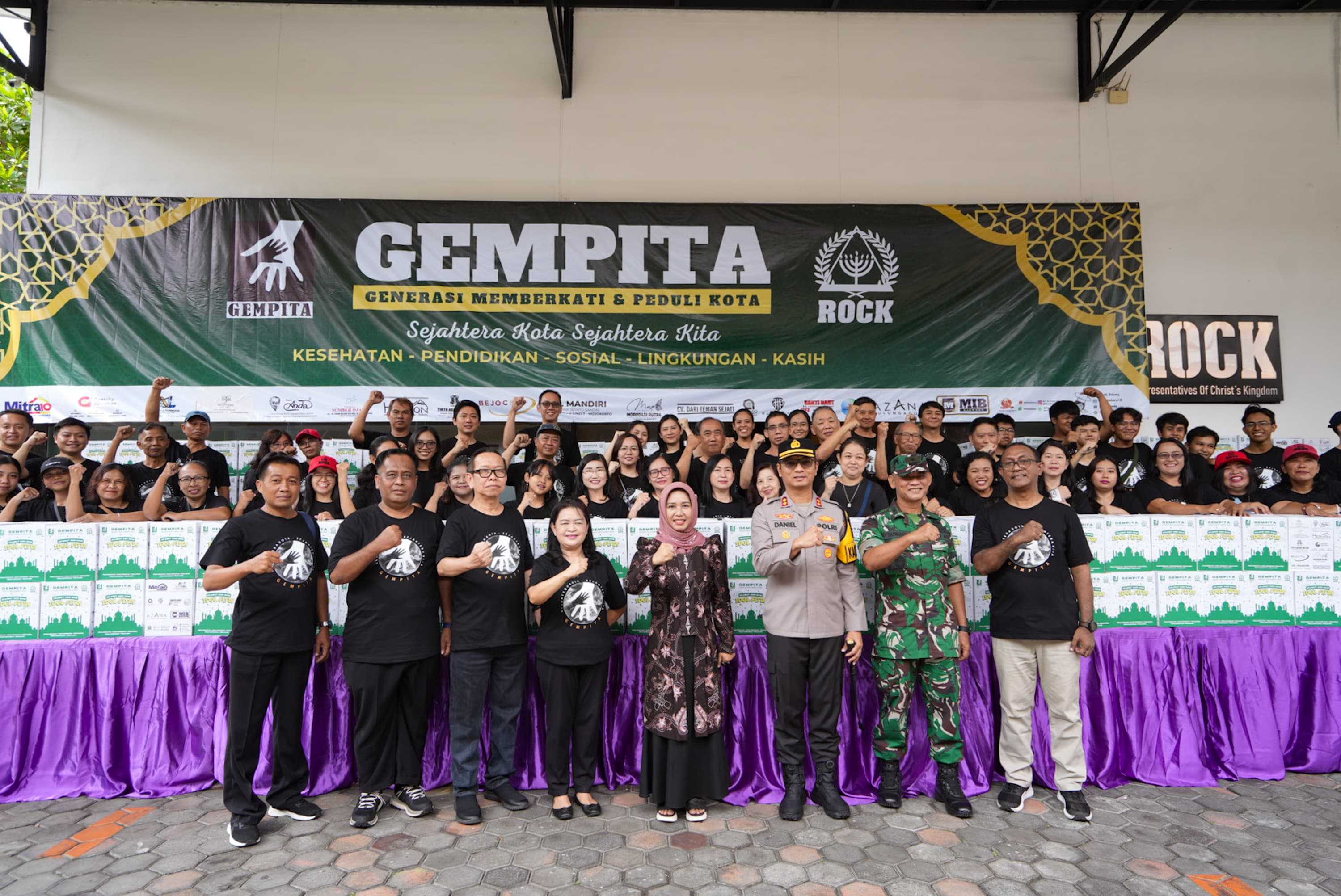 gambar utama