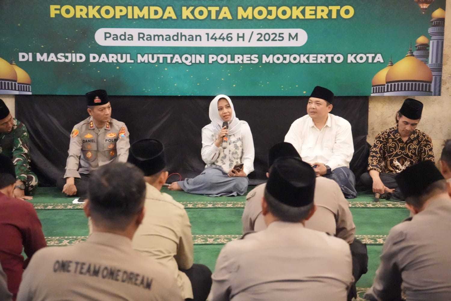 gambar utama