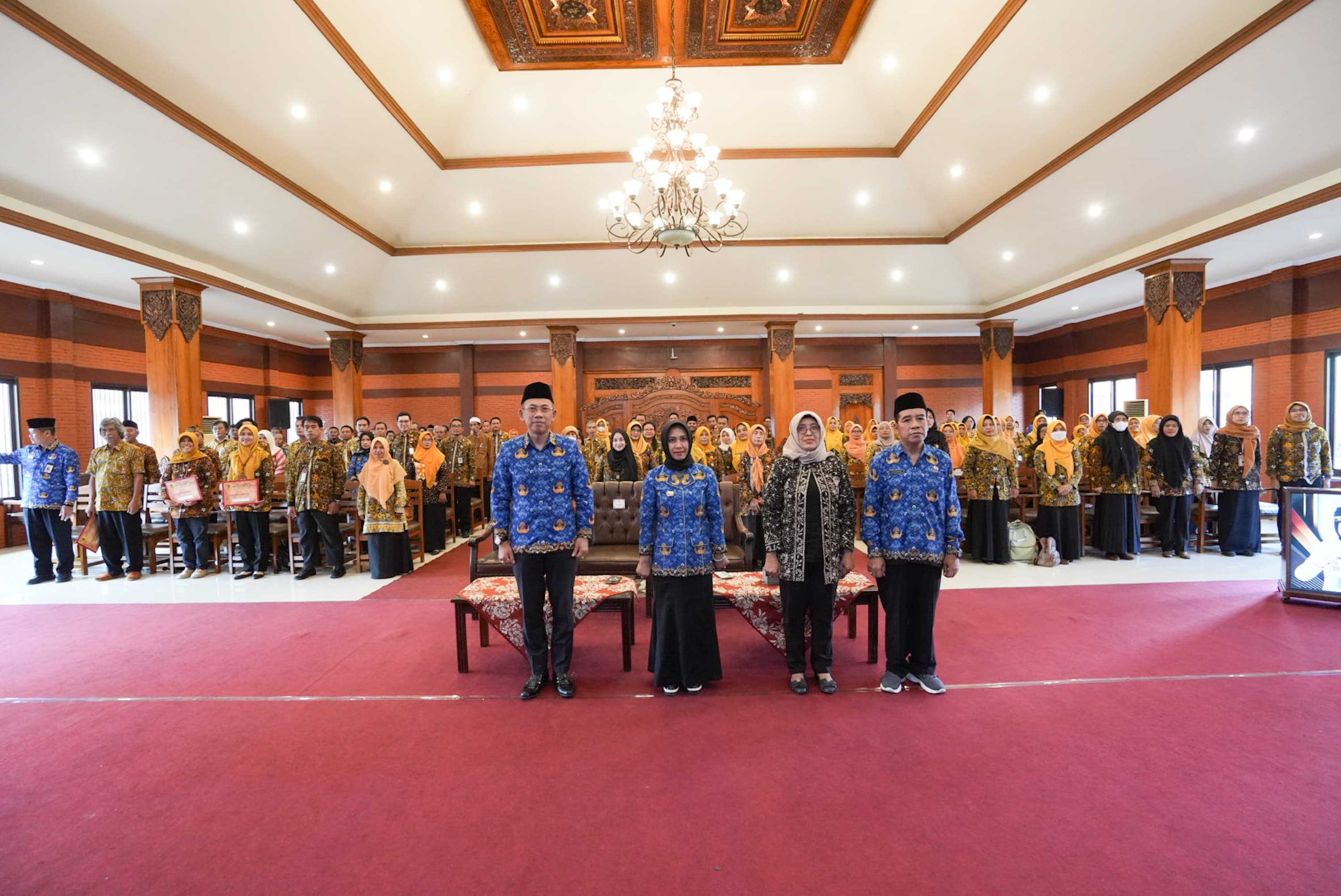 gambar utama