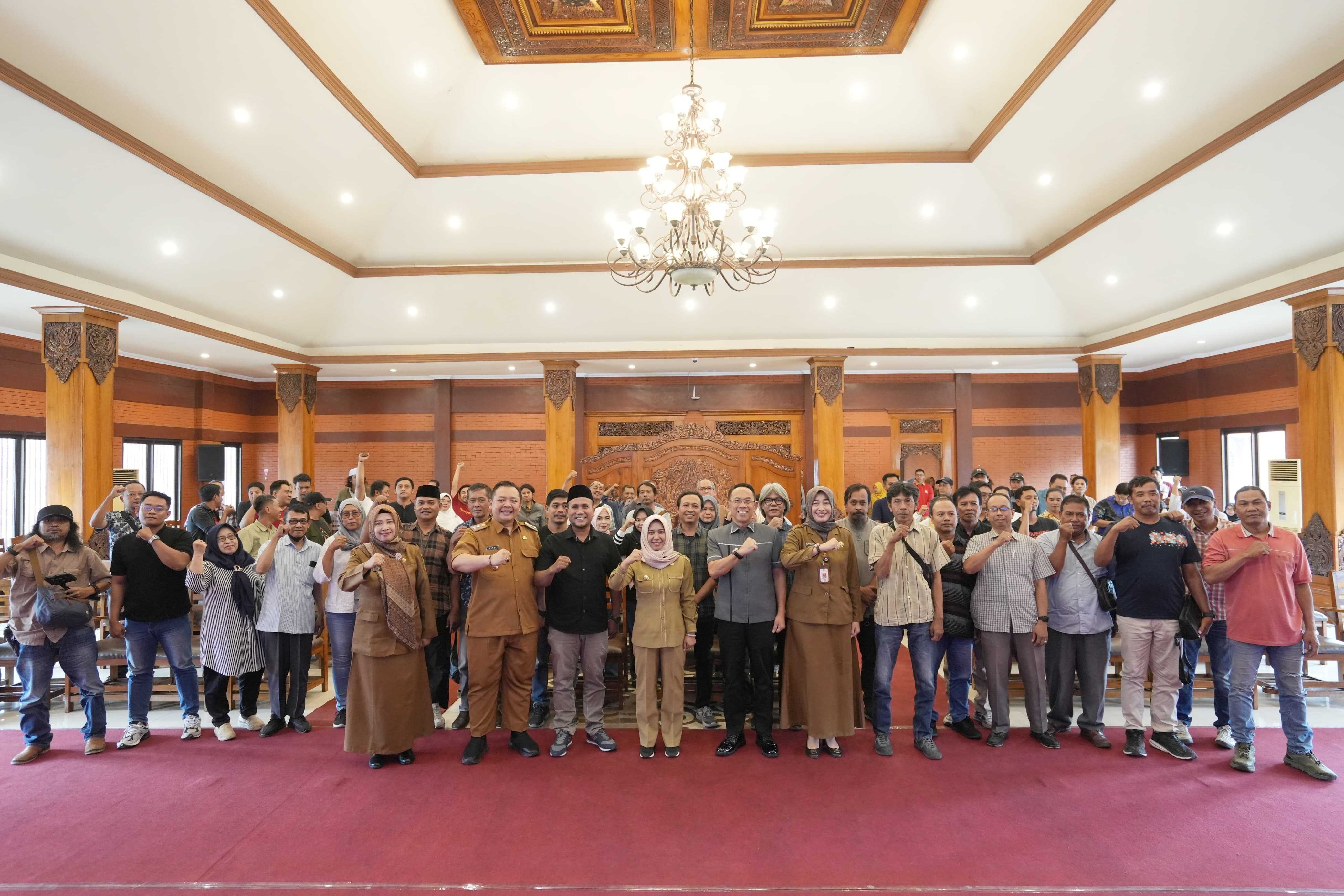 gambar utama