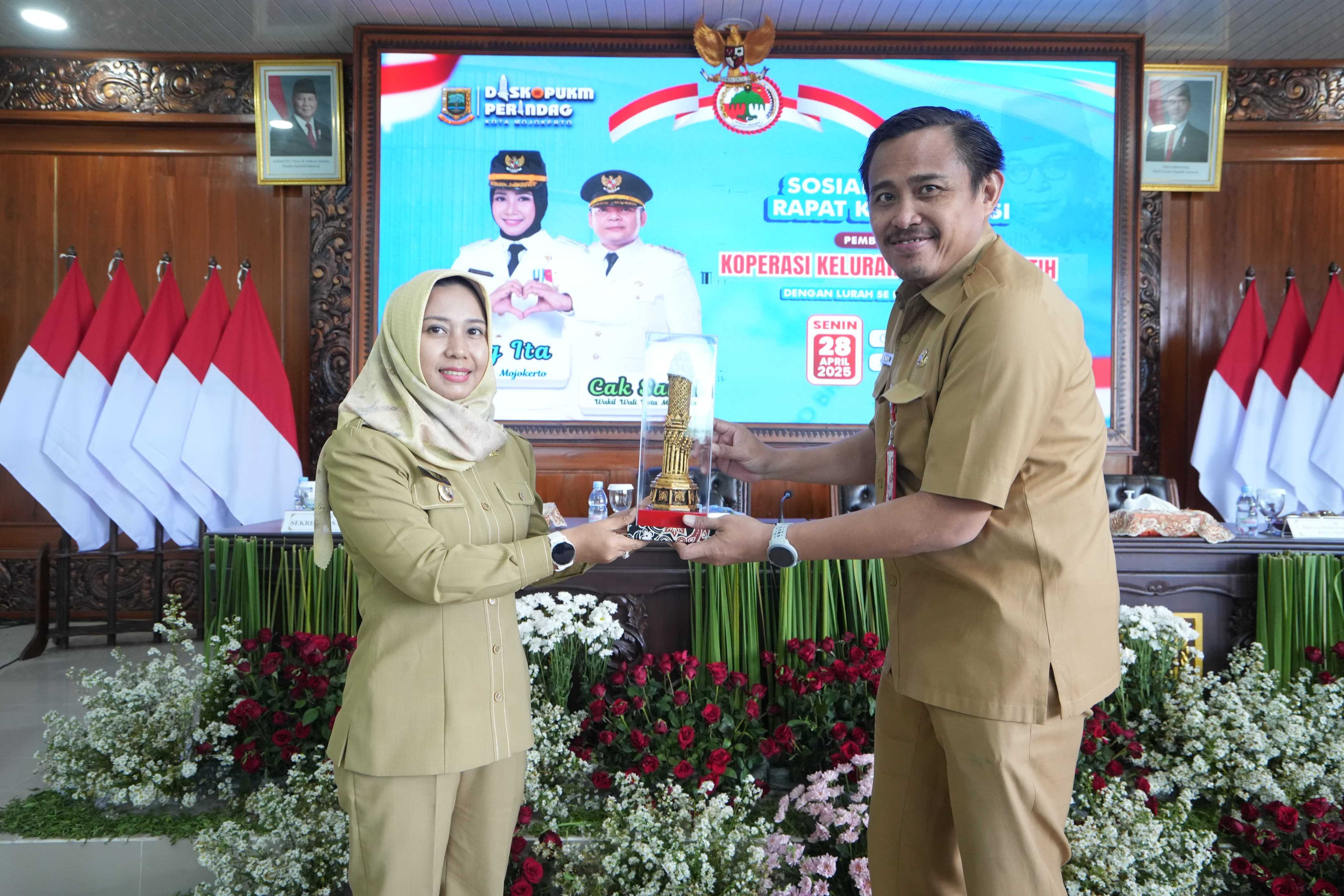 gambar utama