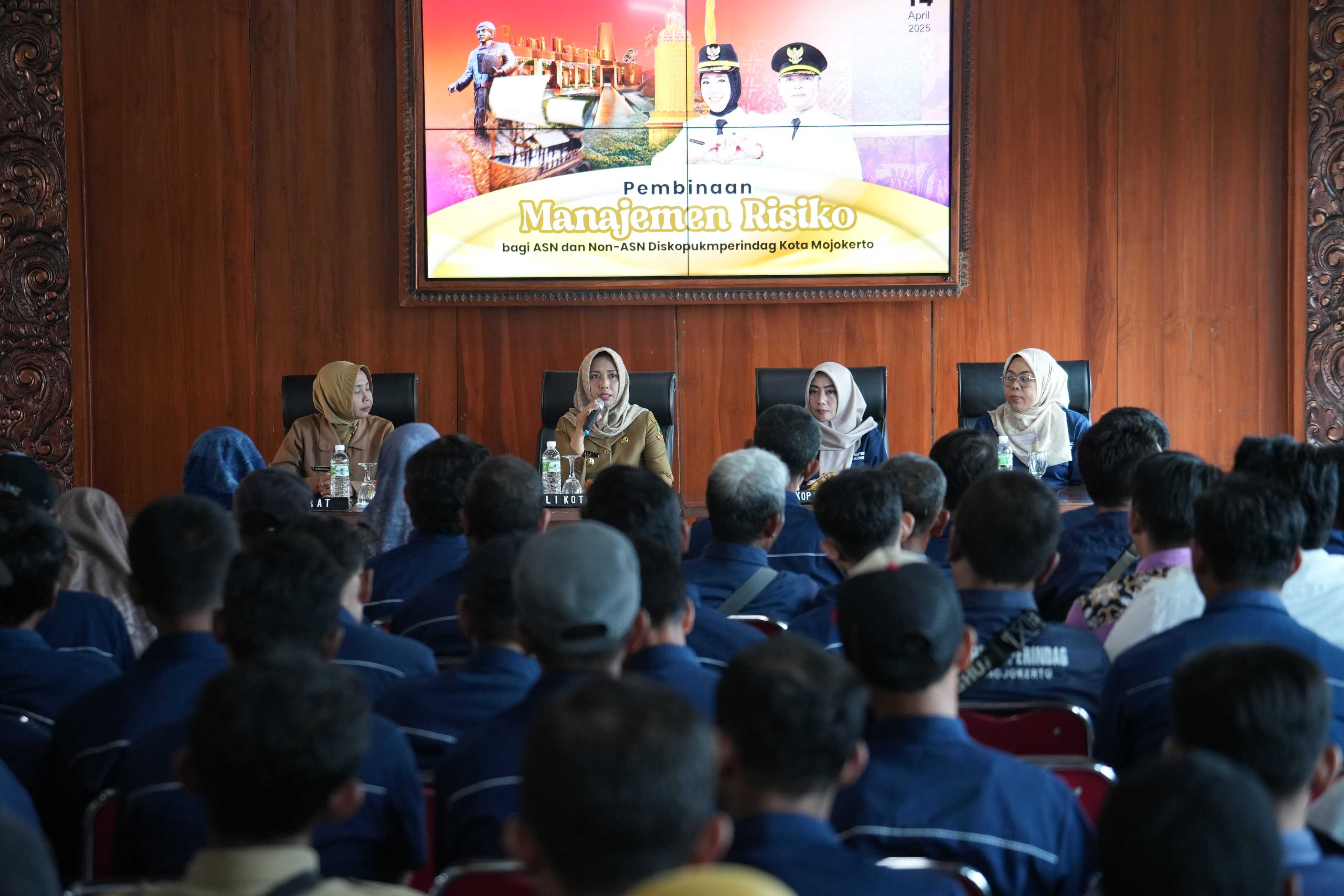 gambar utama