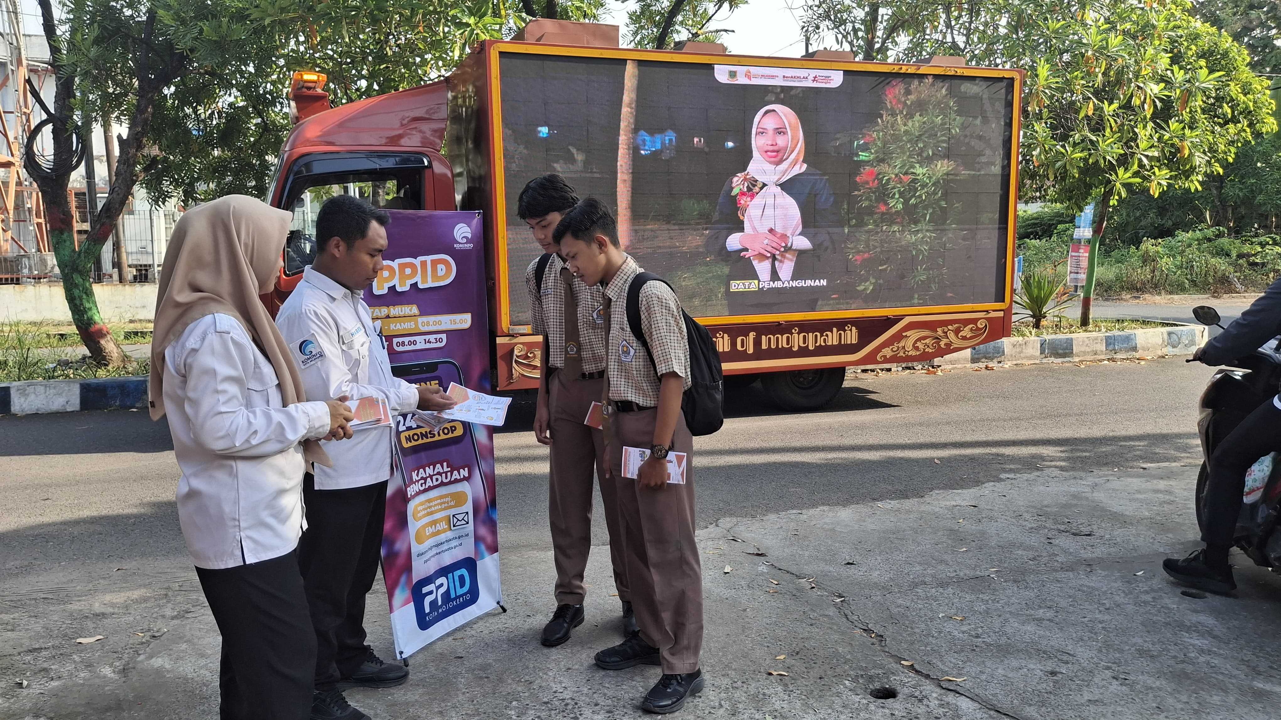 gambar utama