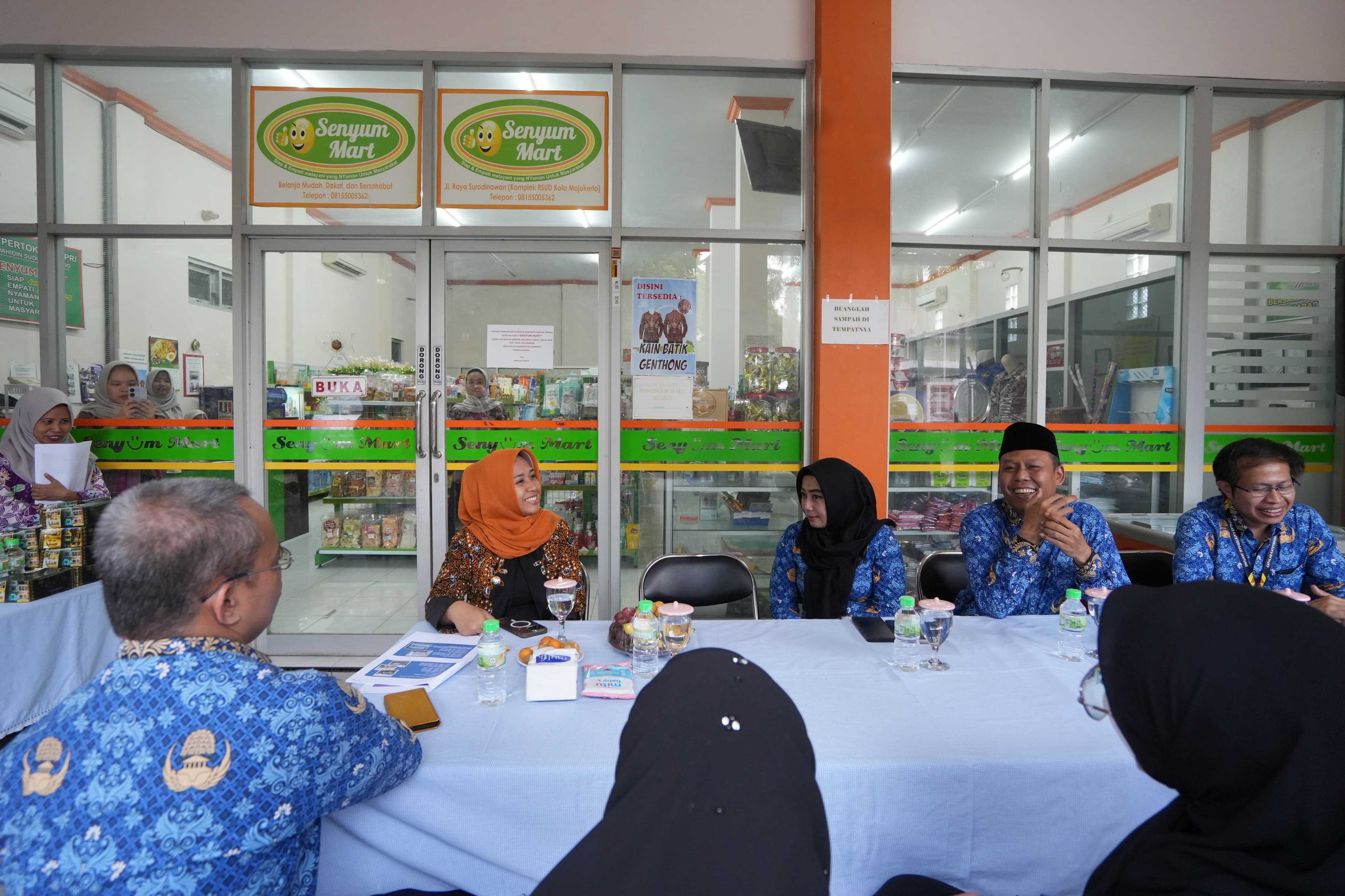 gambar utama