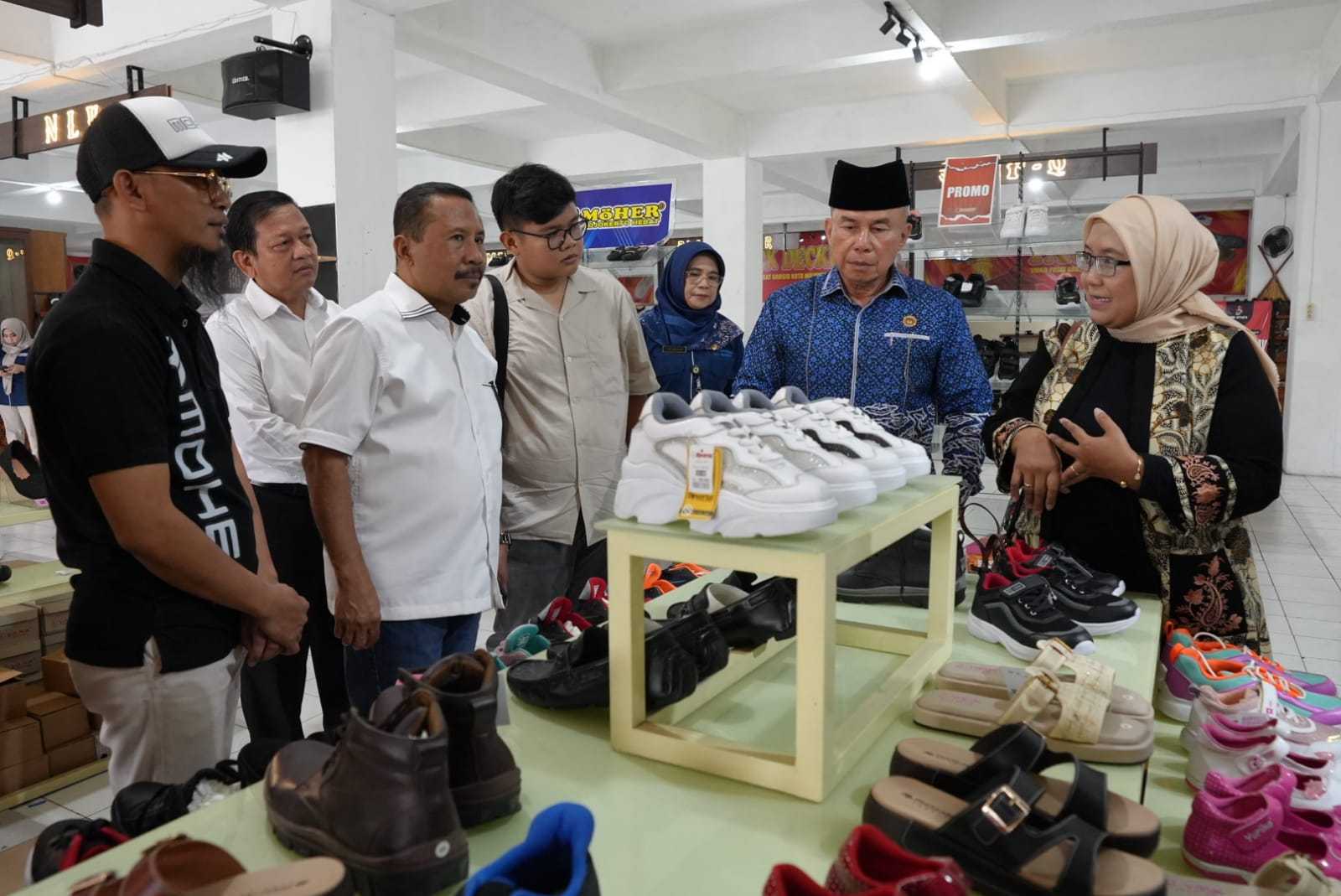 gambar utama
