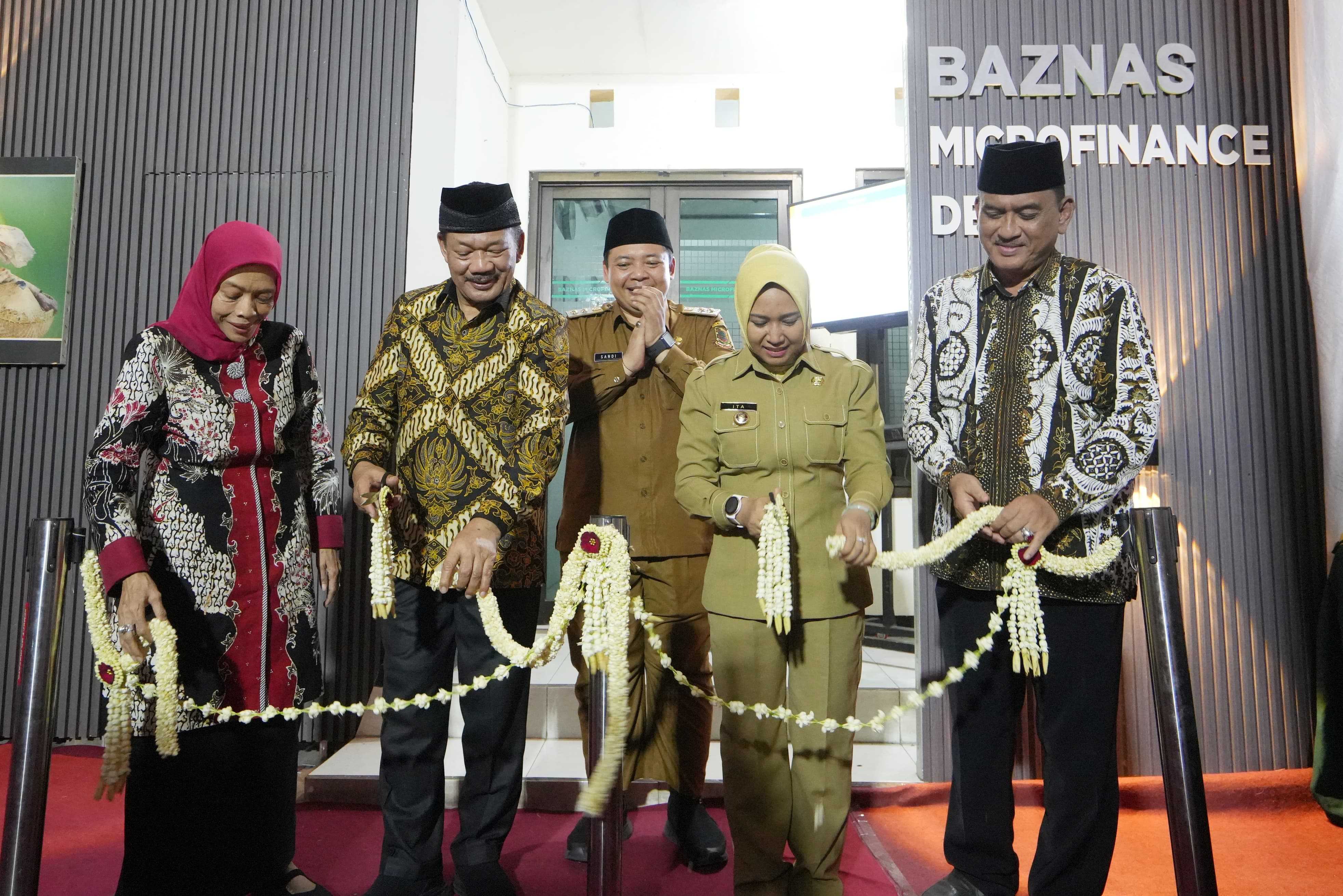 gambar utama