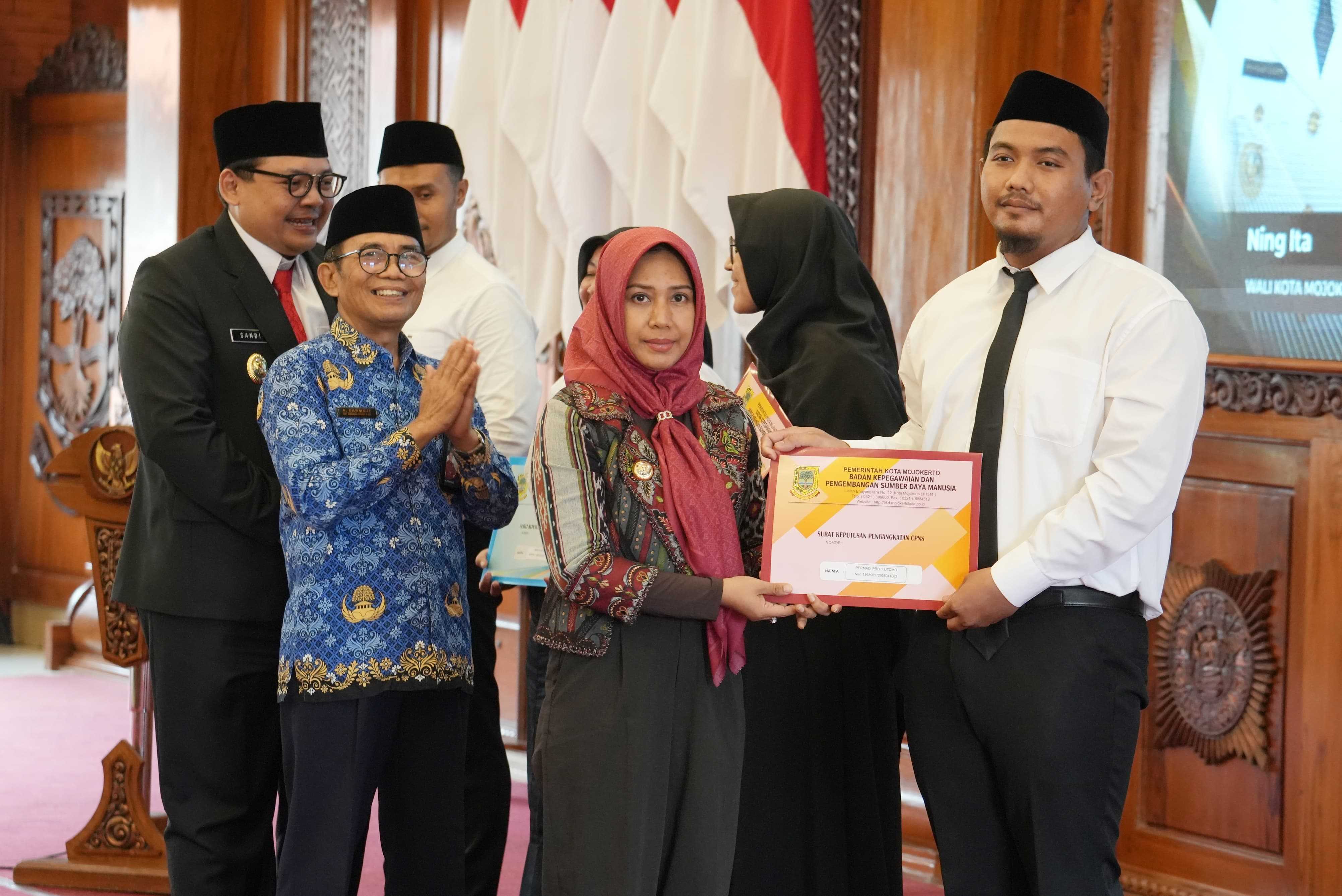 gambar utama