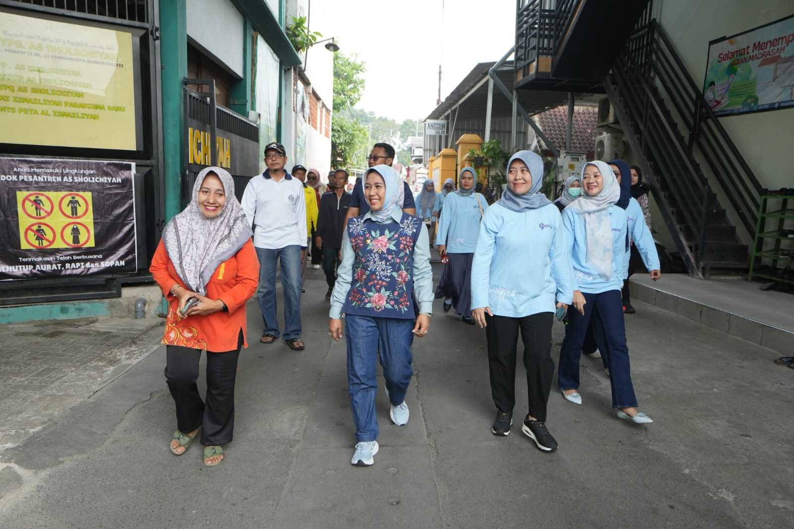 gambar utama