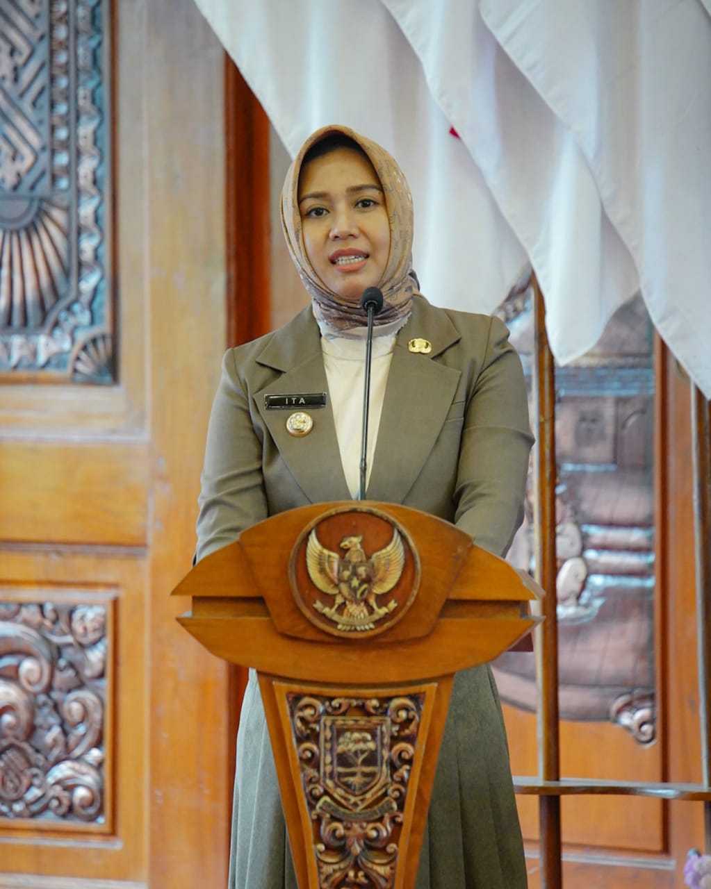 gambar utama