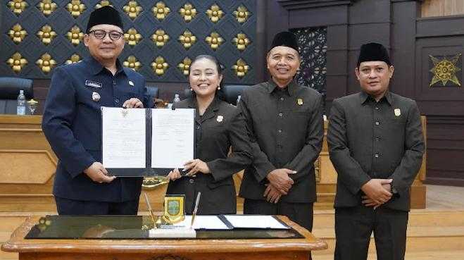 gambar utama