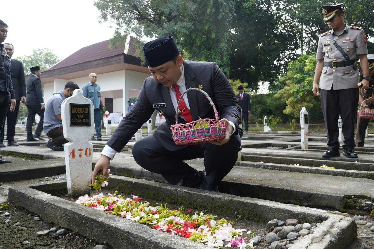 gambar utama