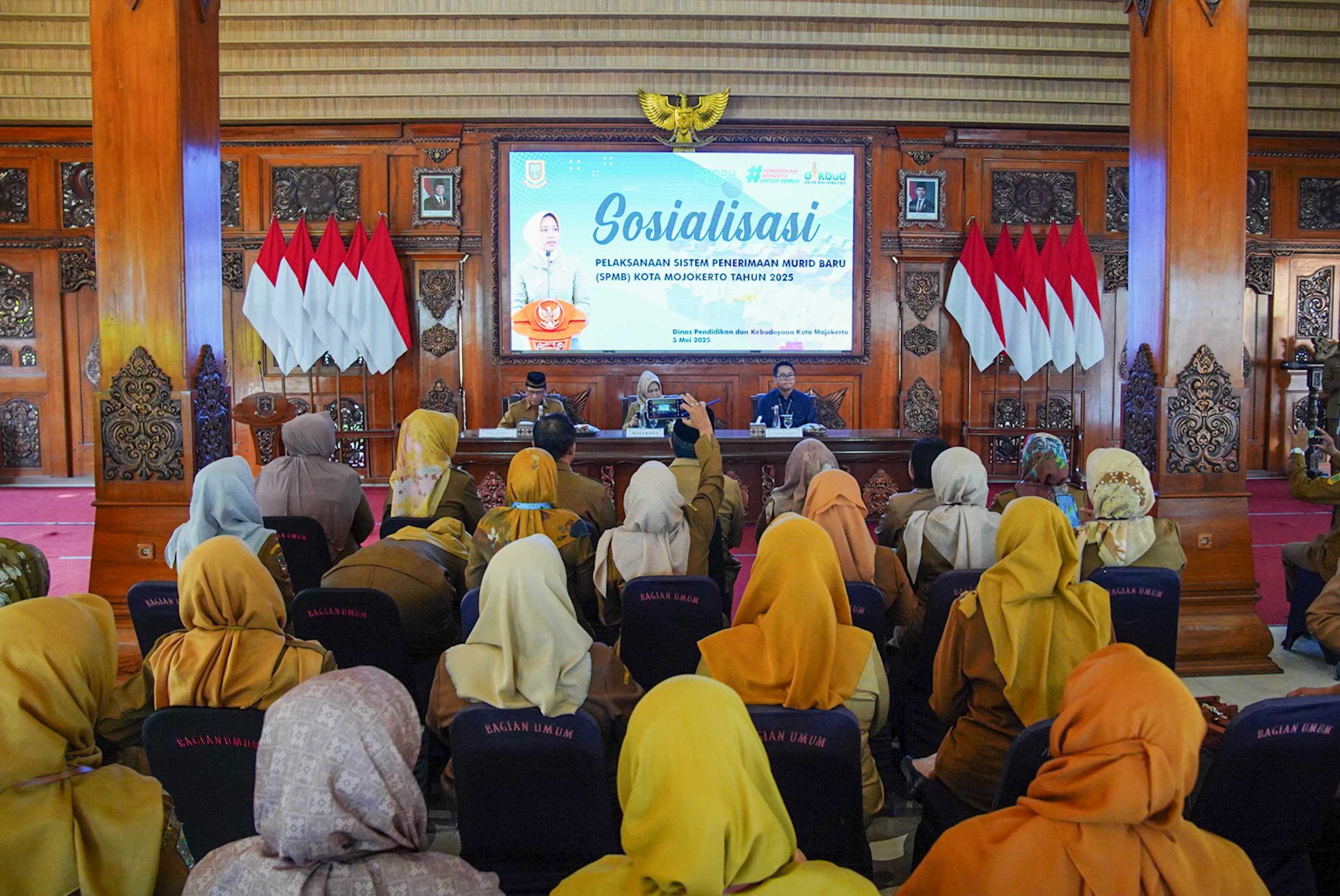 gambar utama