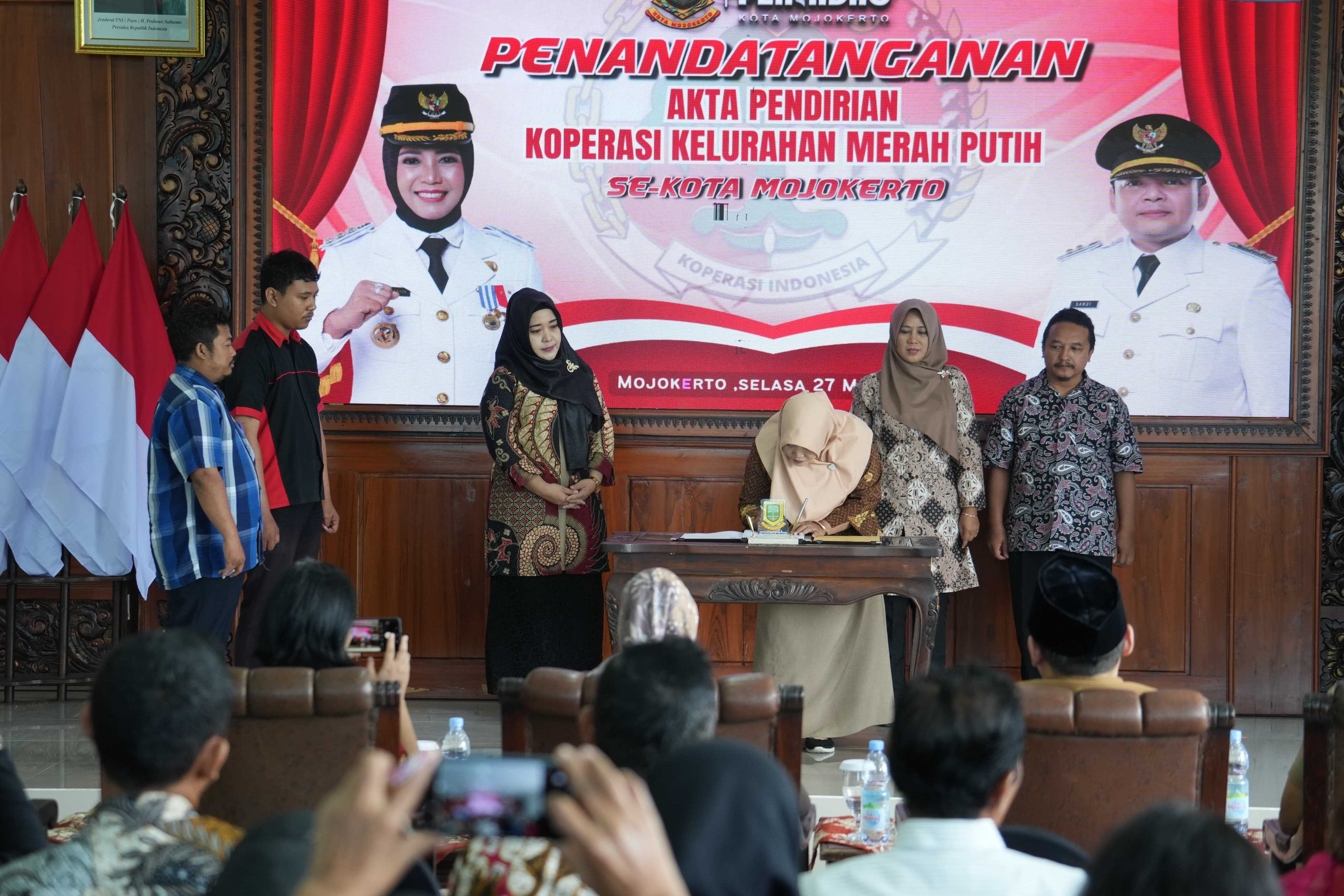 gambar utama