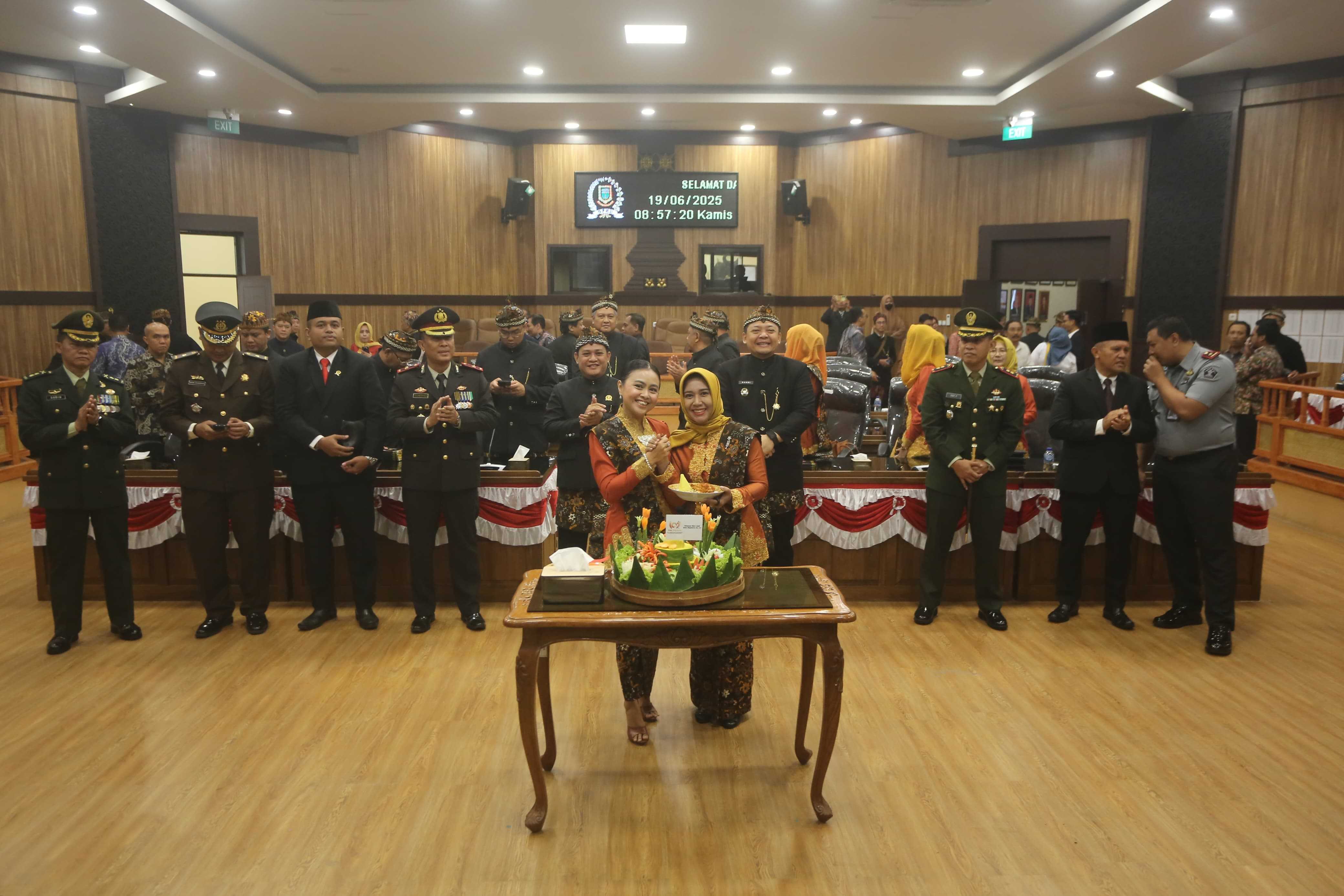 gambar utama