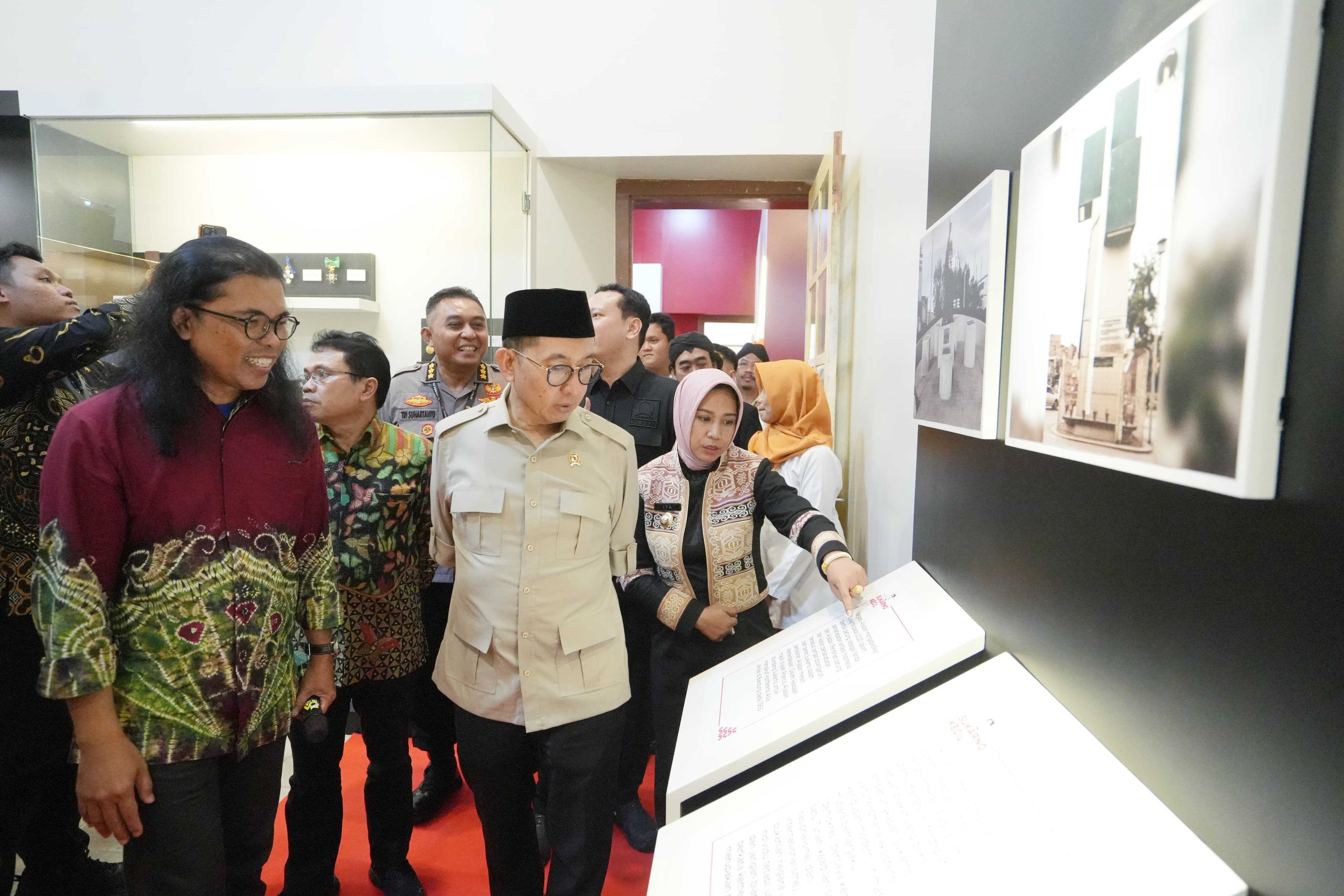 gambar utama