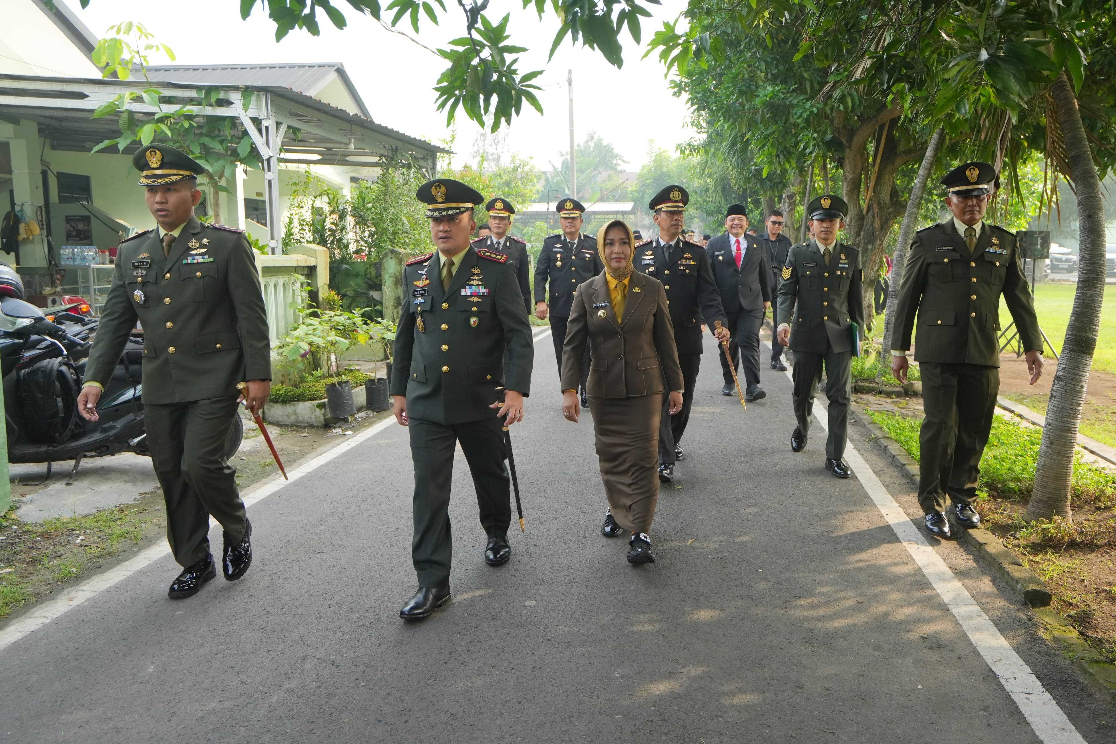 gambar utama