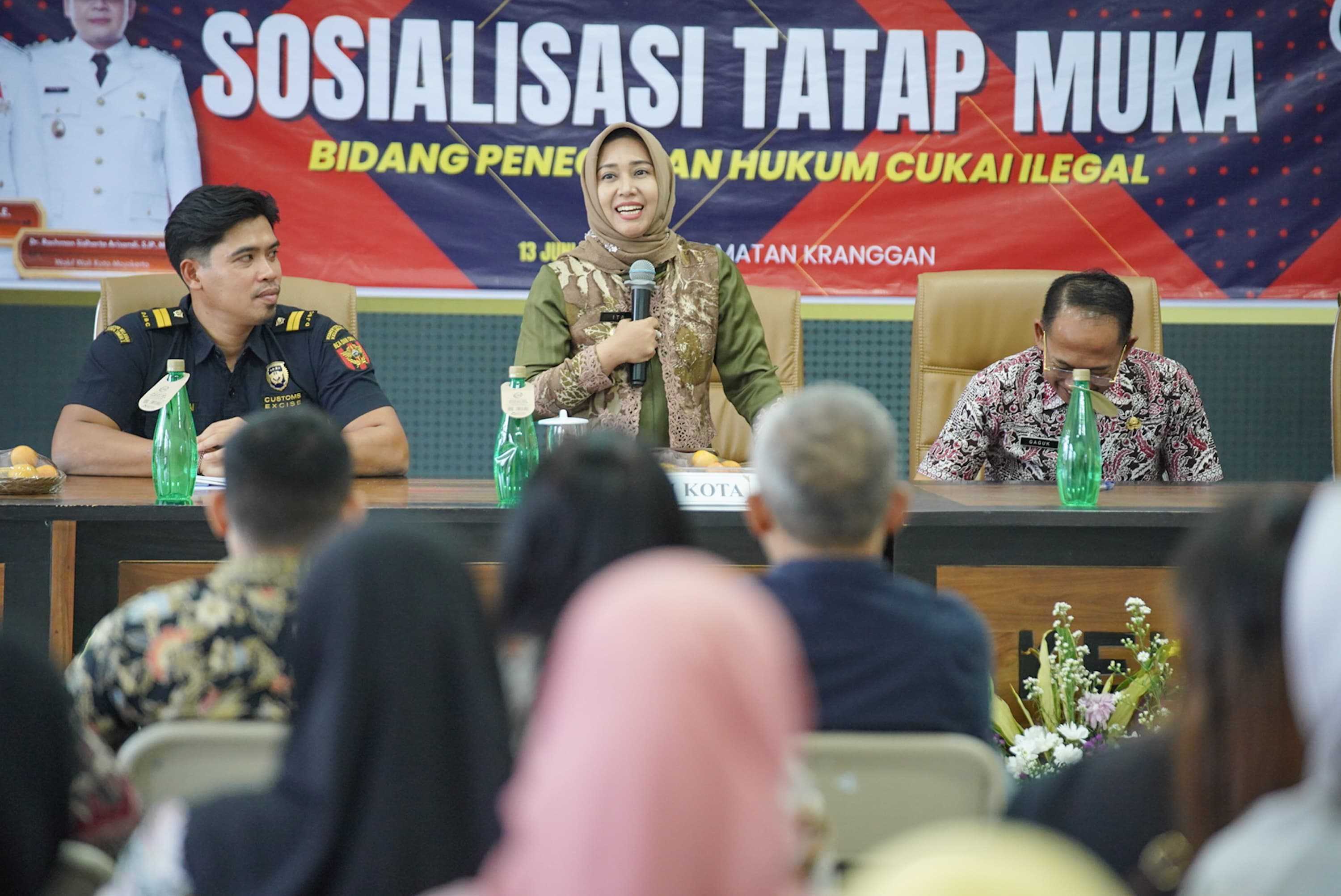 gambar utama