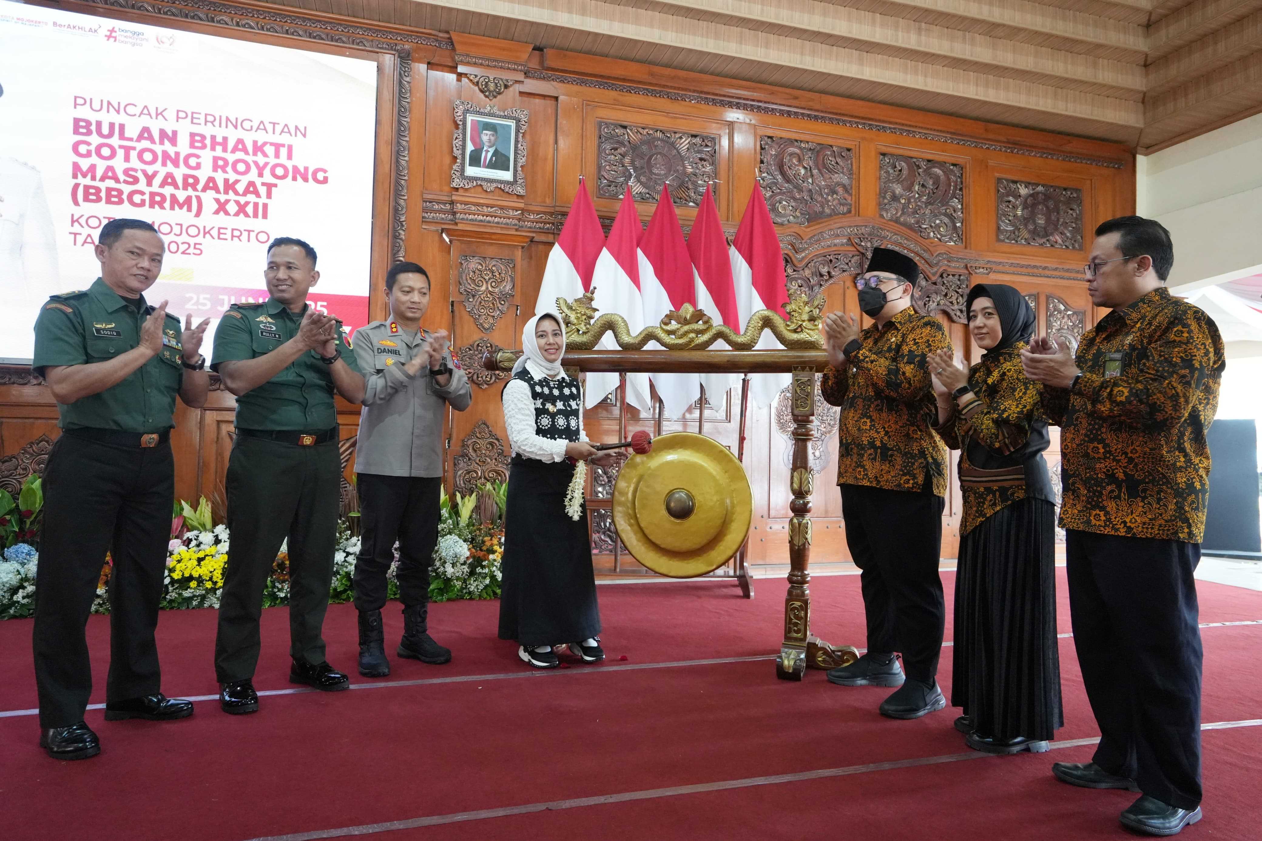 gambar utama