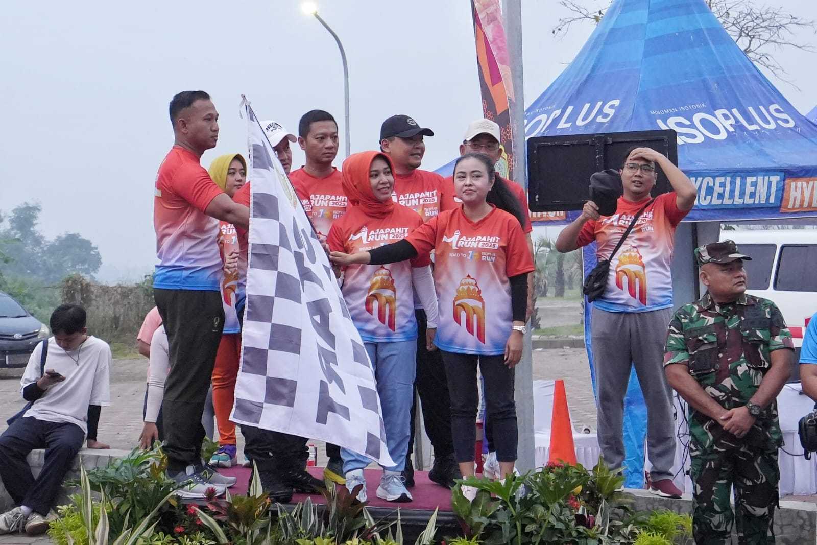 gambar utama