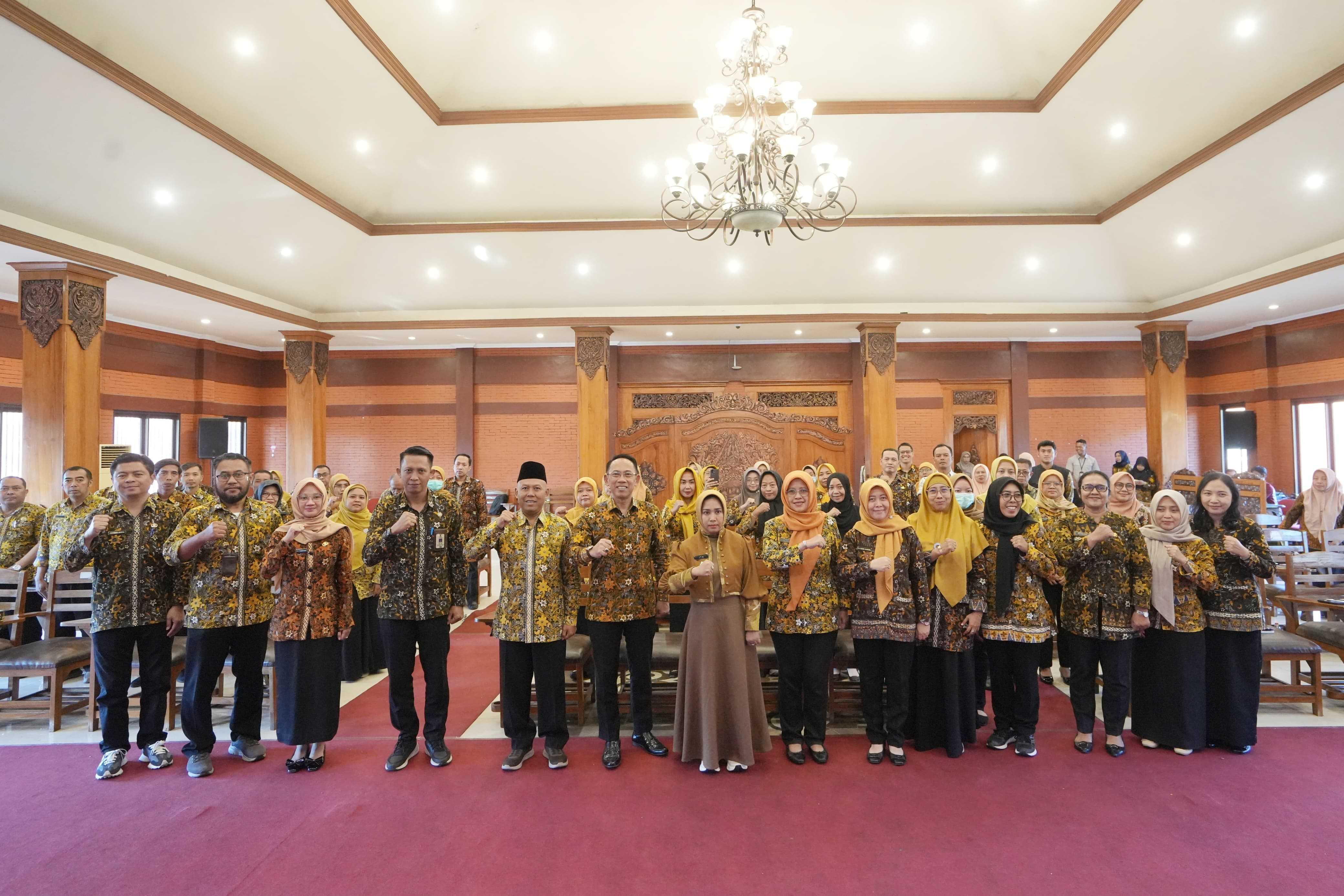 gambar utama