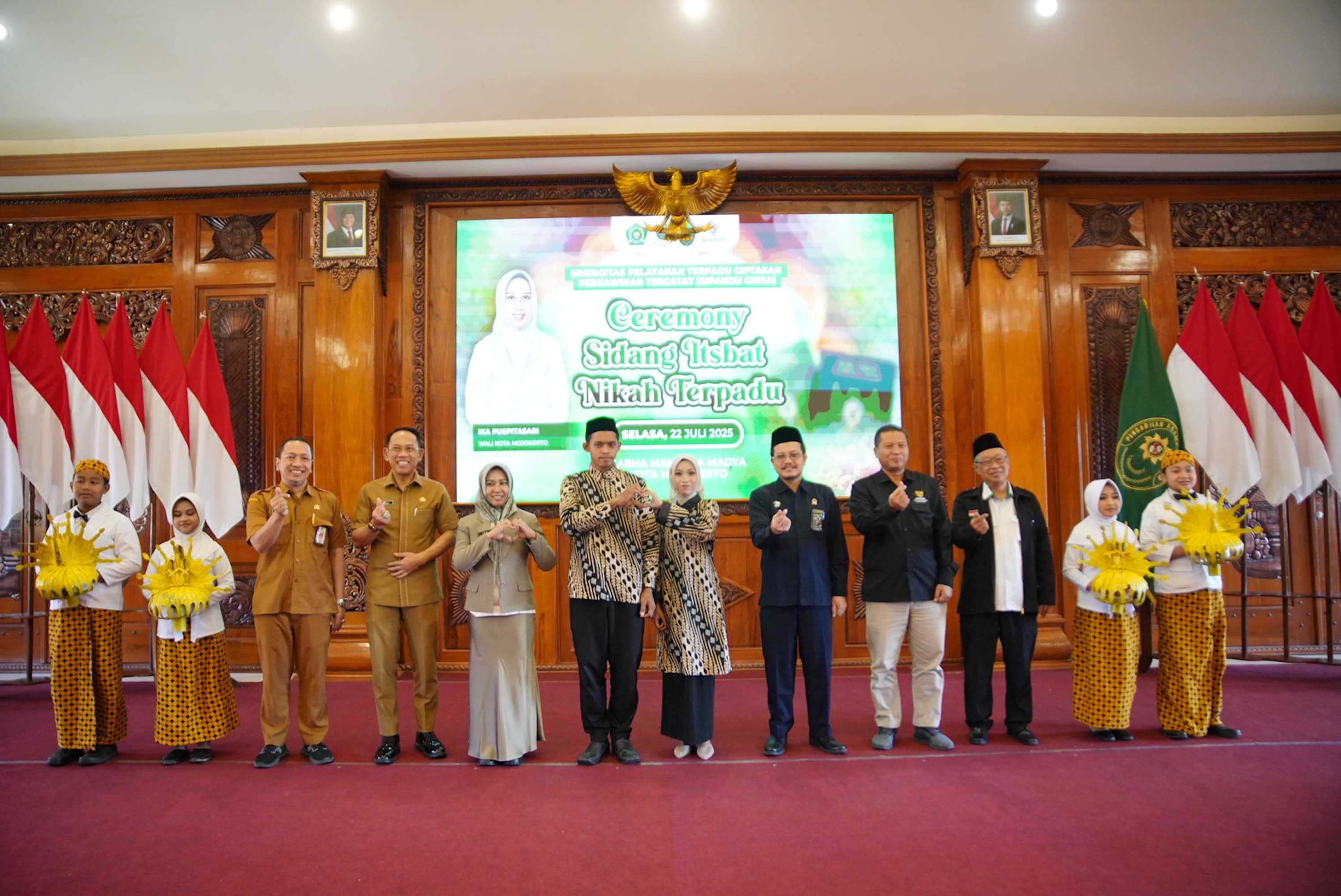 gambar utama