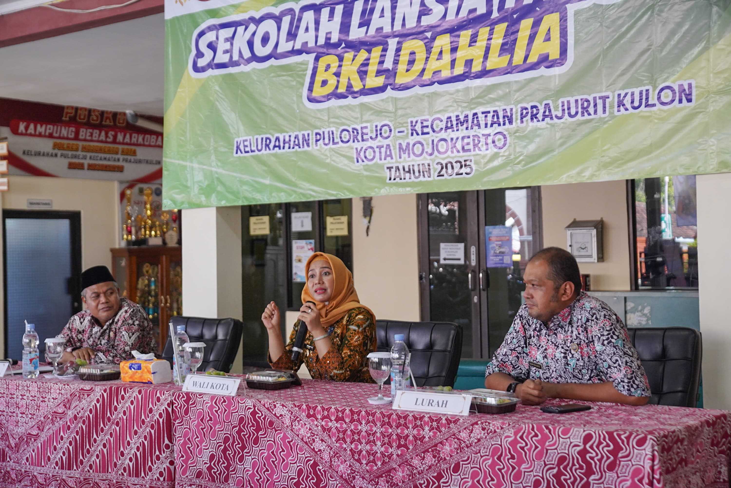 gambar utama
