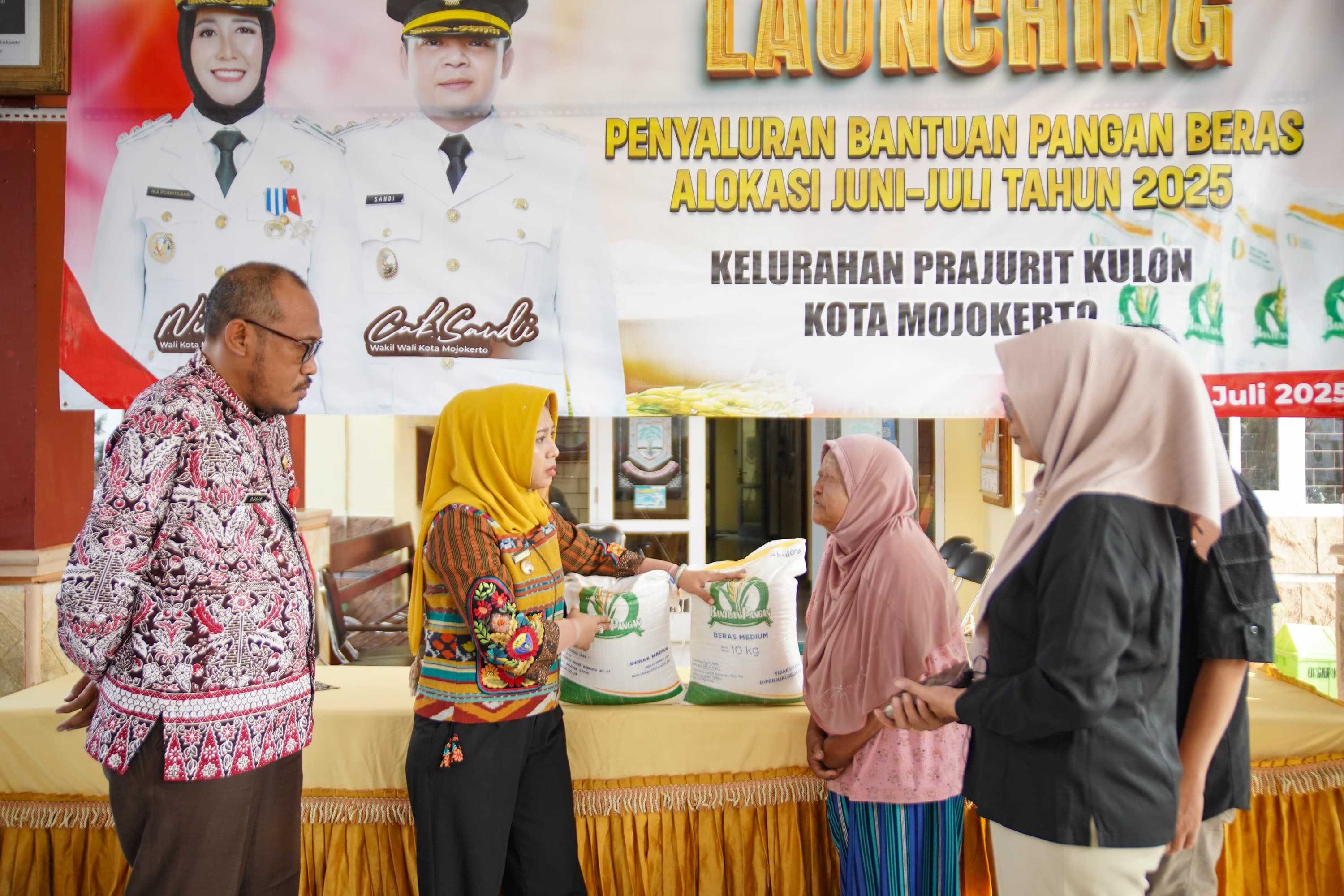 gambar utama