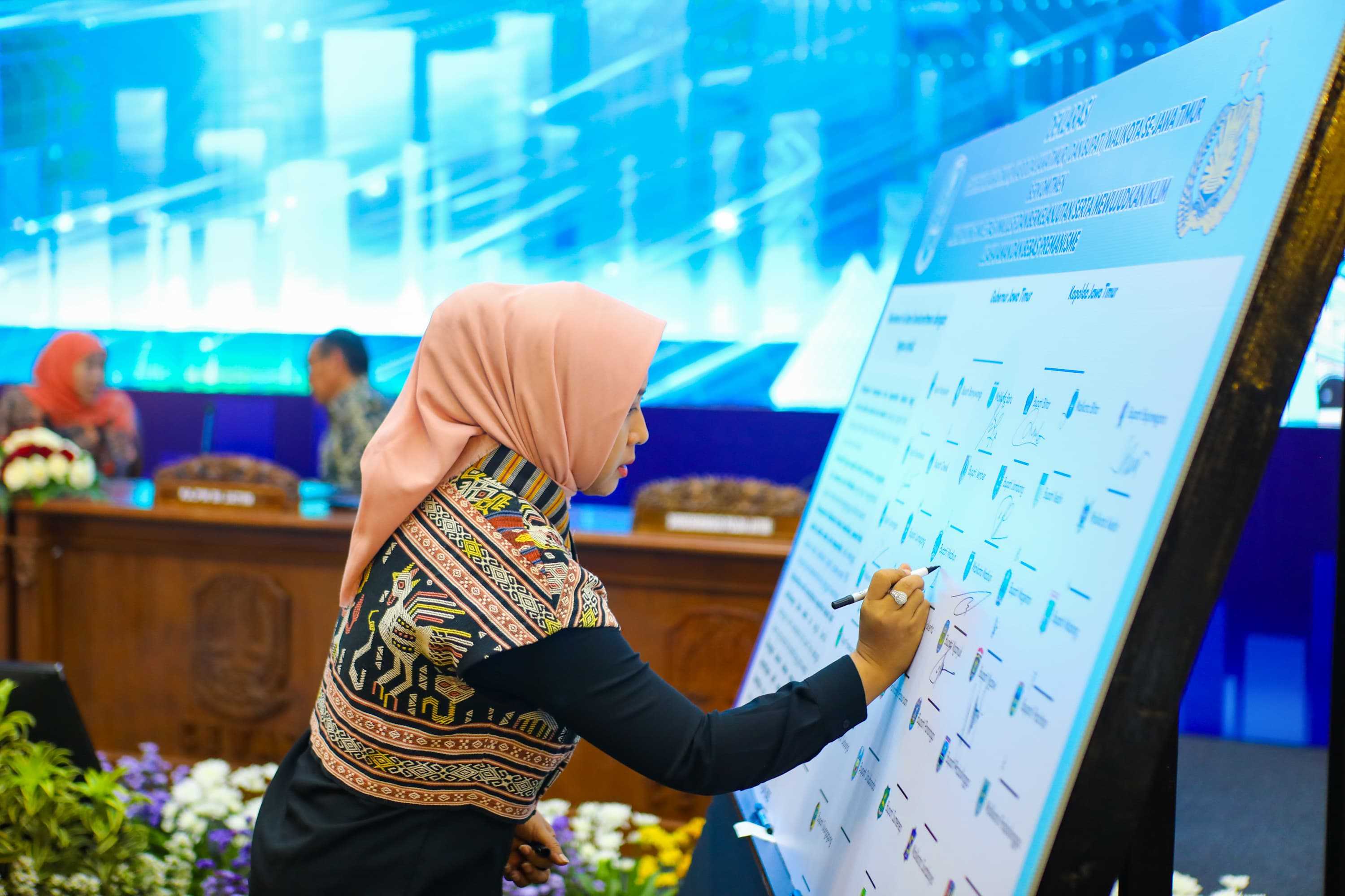 gambar utama
