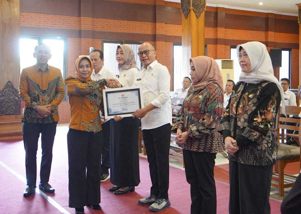 gambar utama