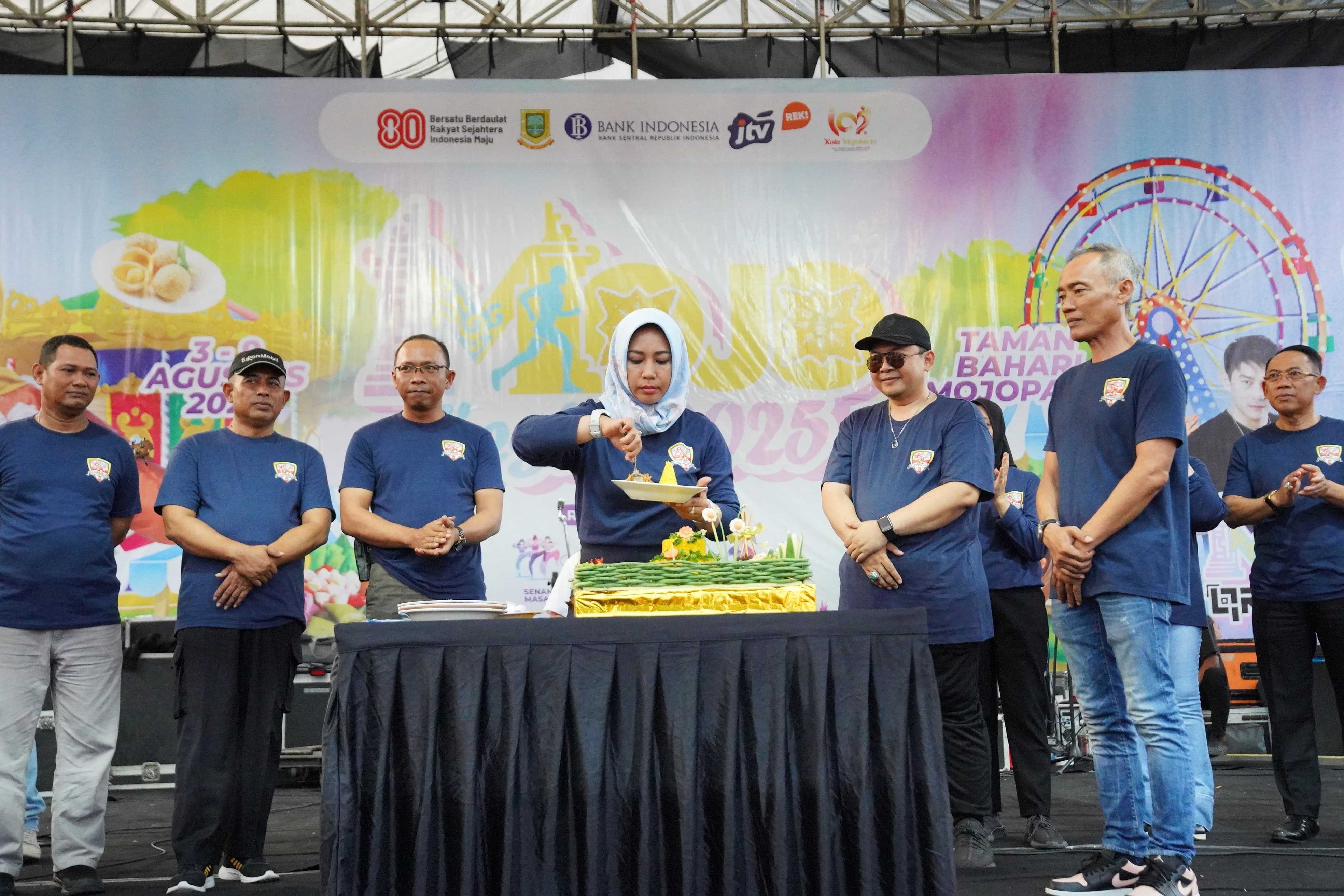 gambar utama