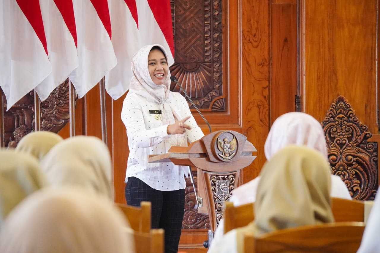 gambar utama