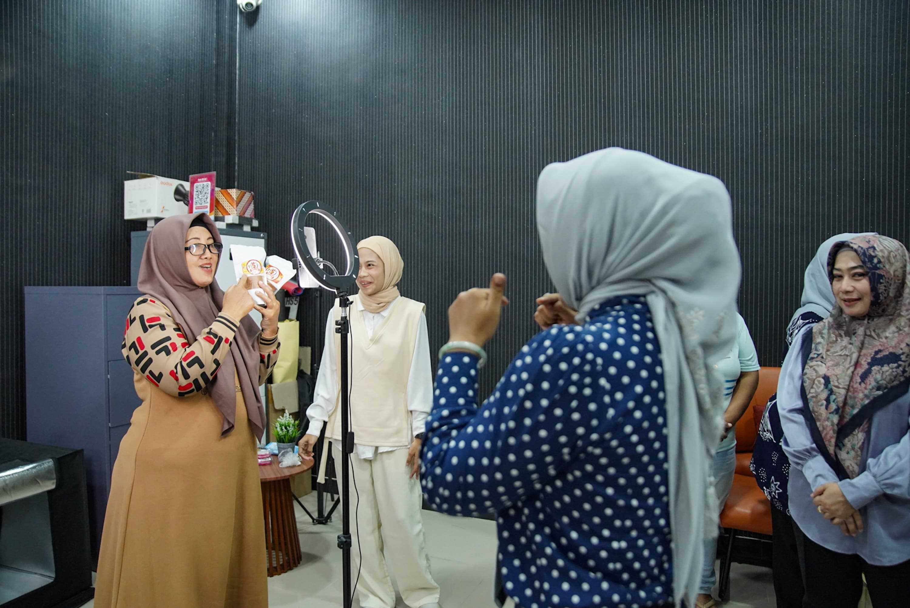 gambar utama