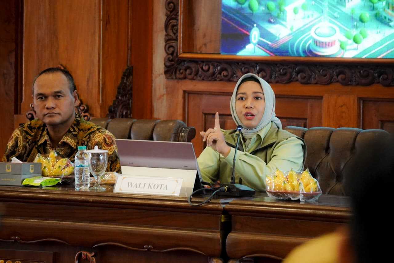 gambar utama