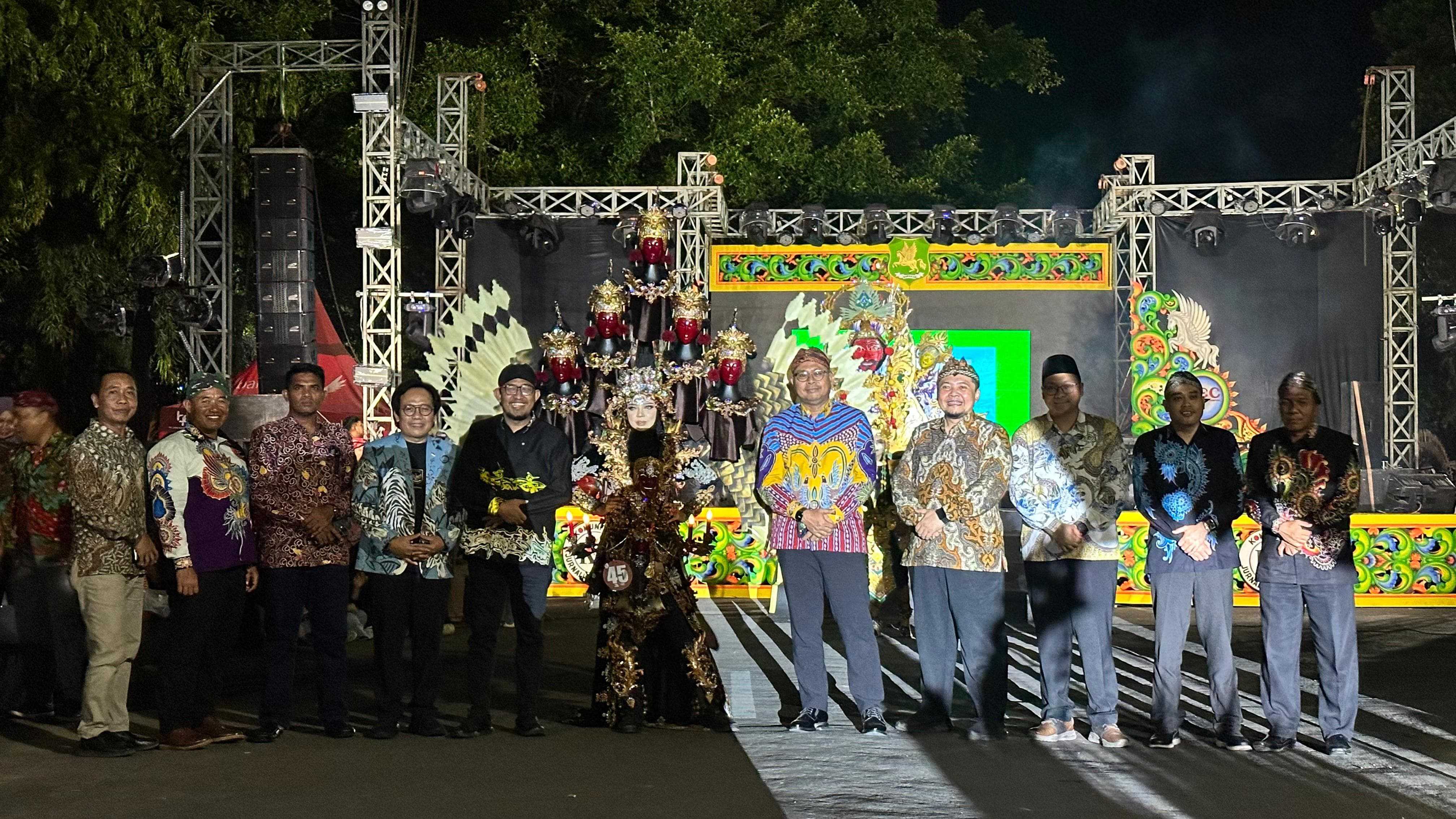 gambar utama