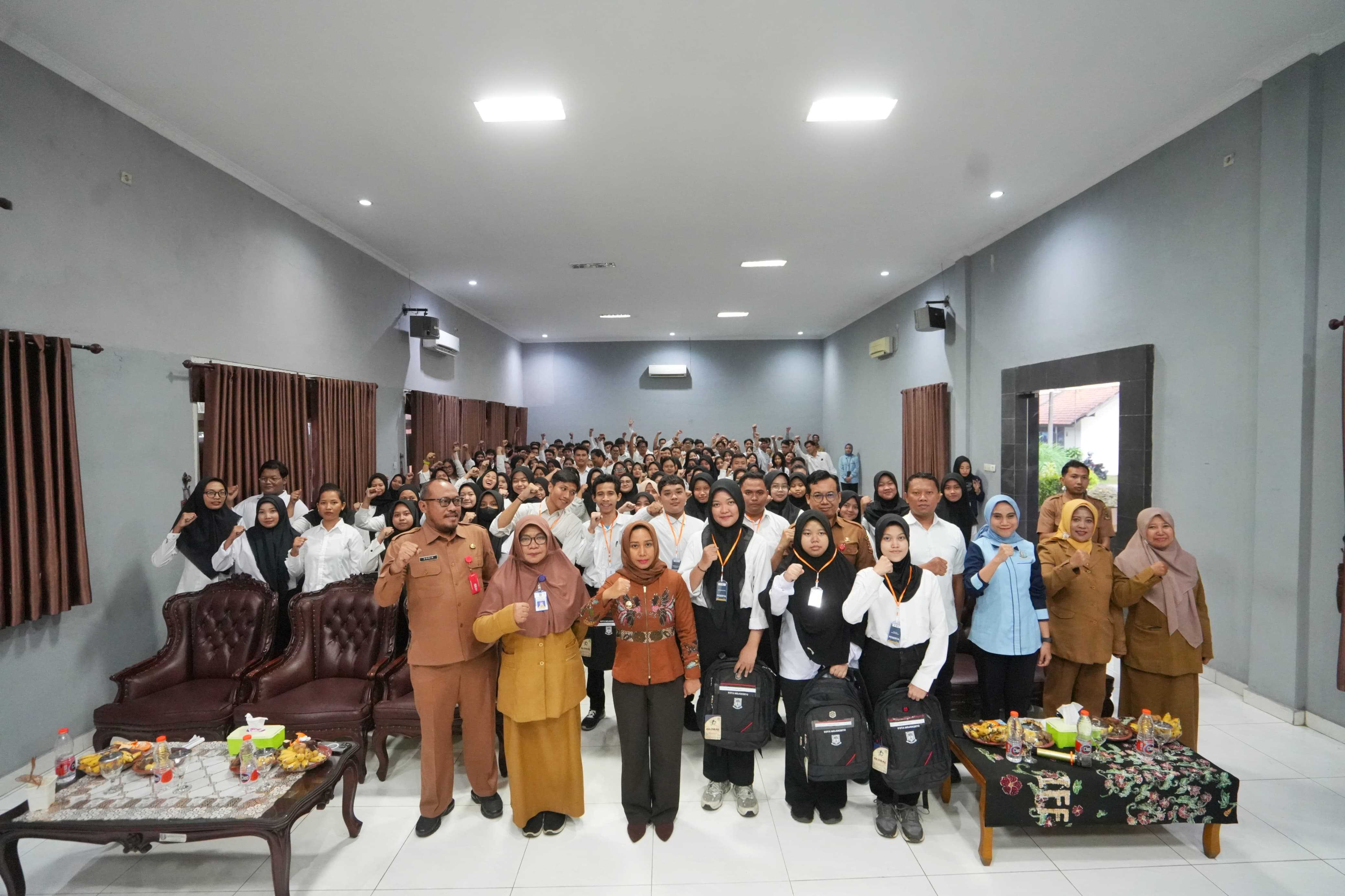 gambar utama