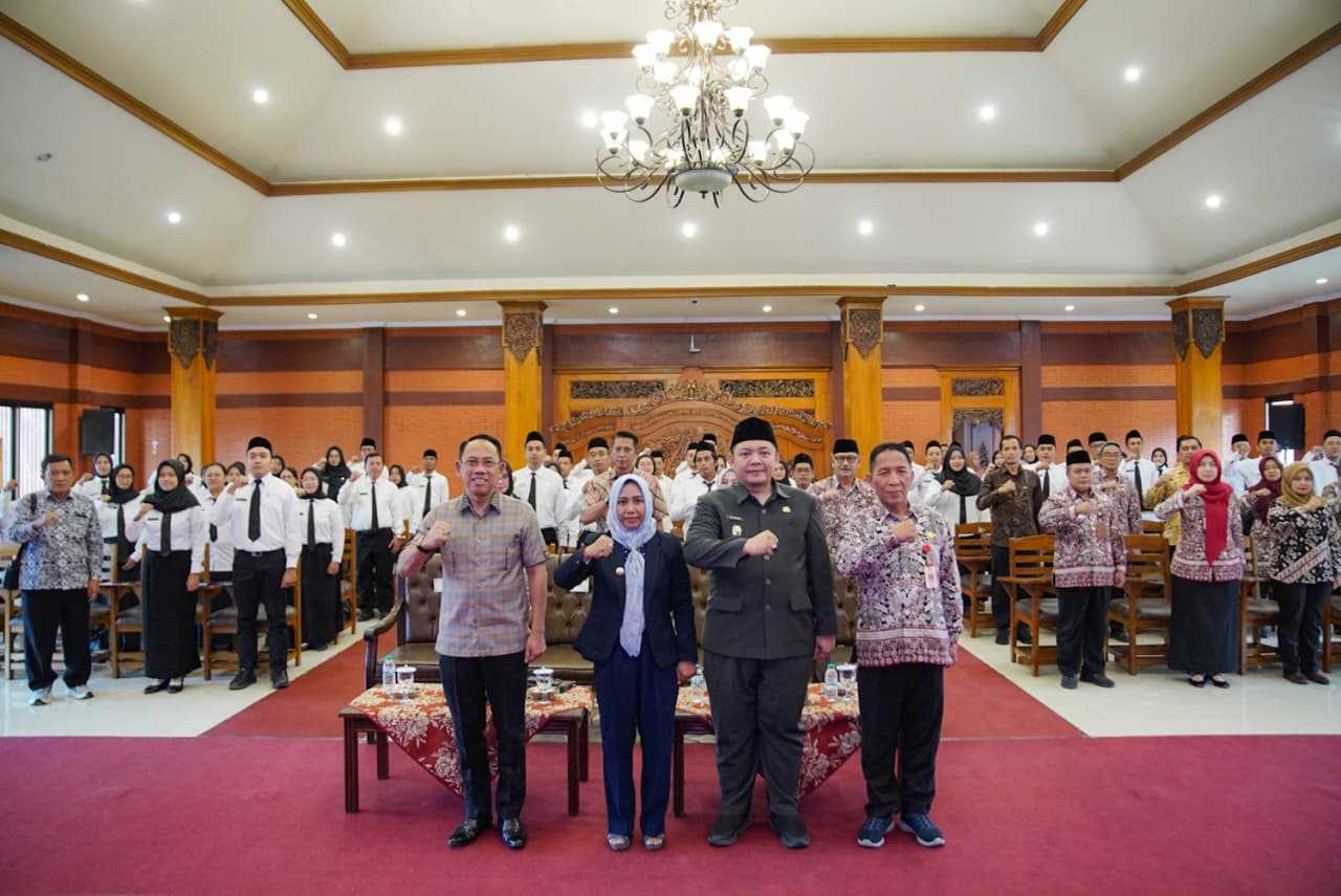 gambar utama