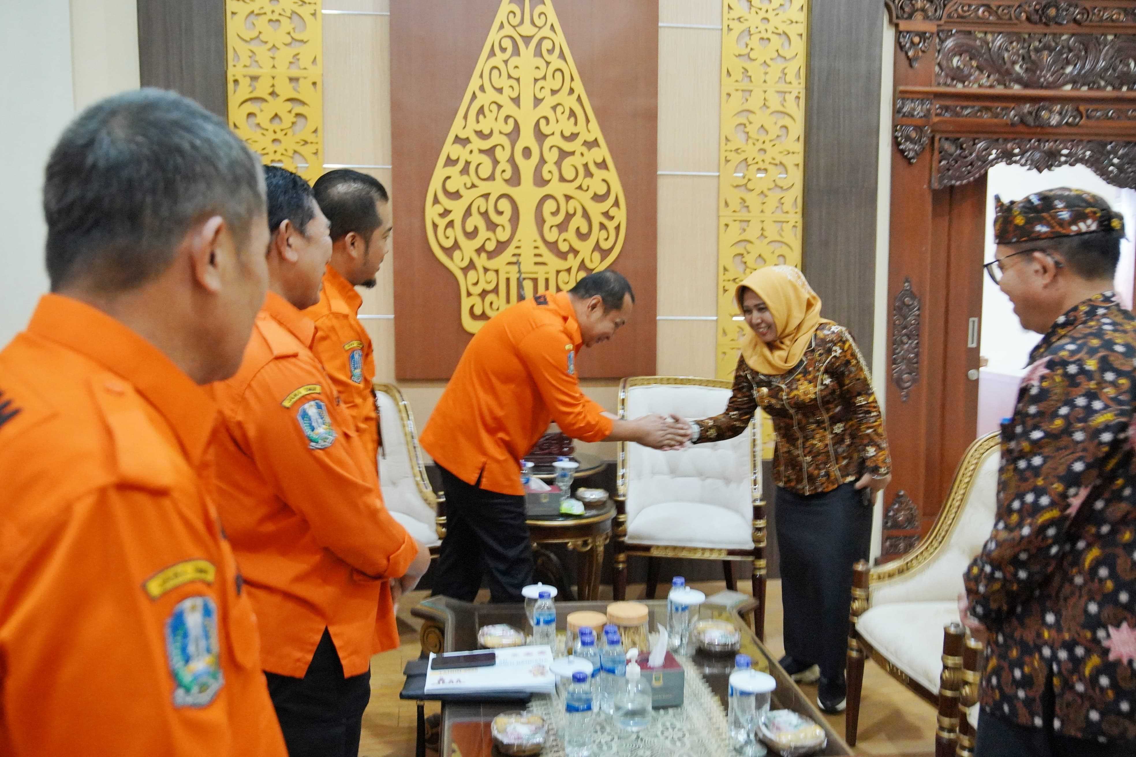 gambar utama