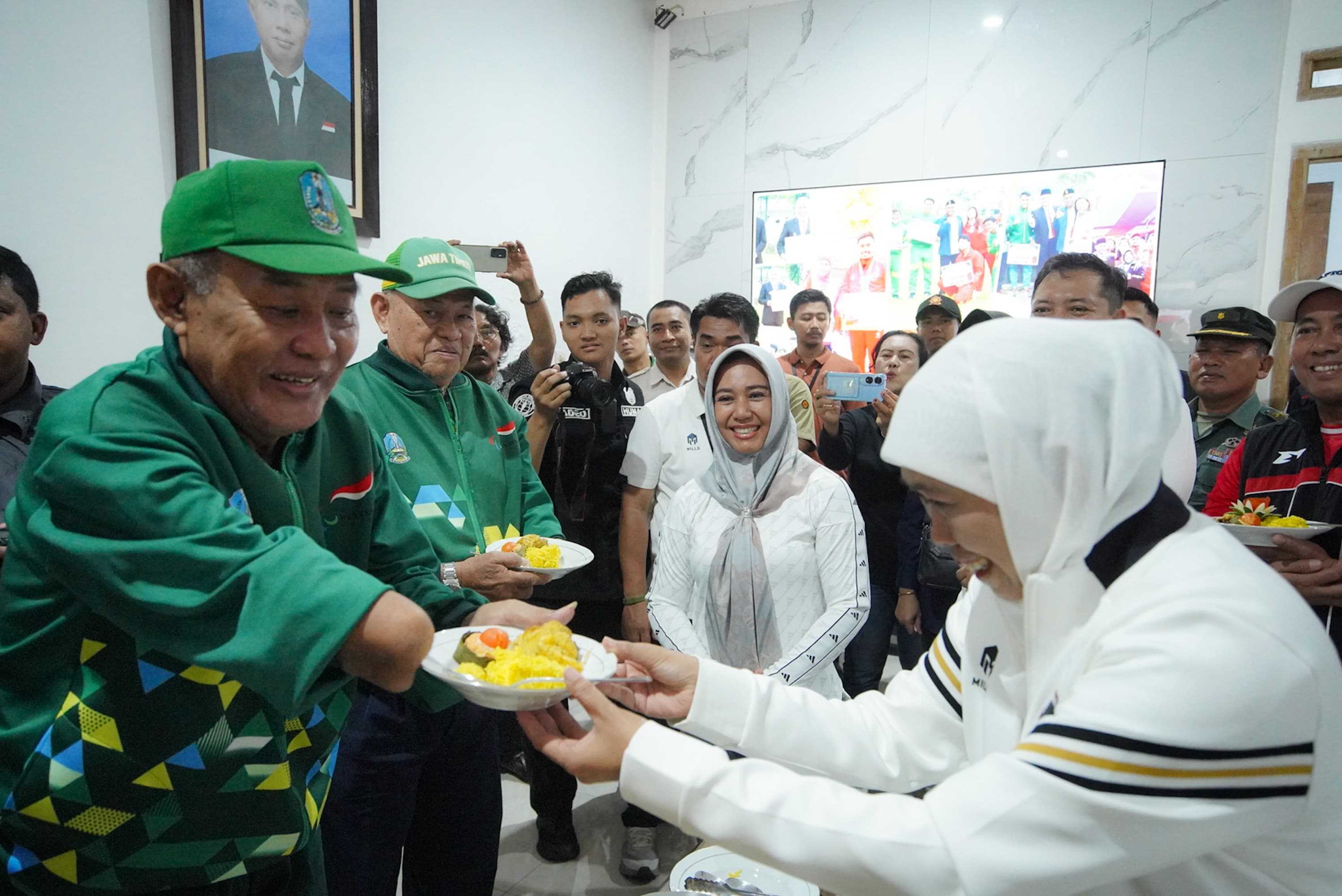 gambar utama