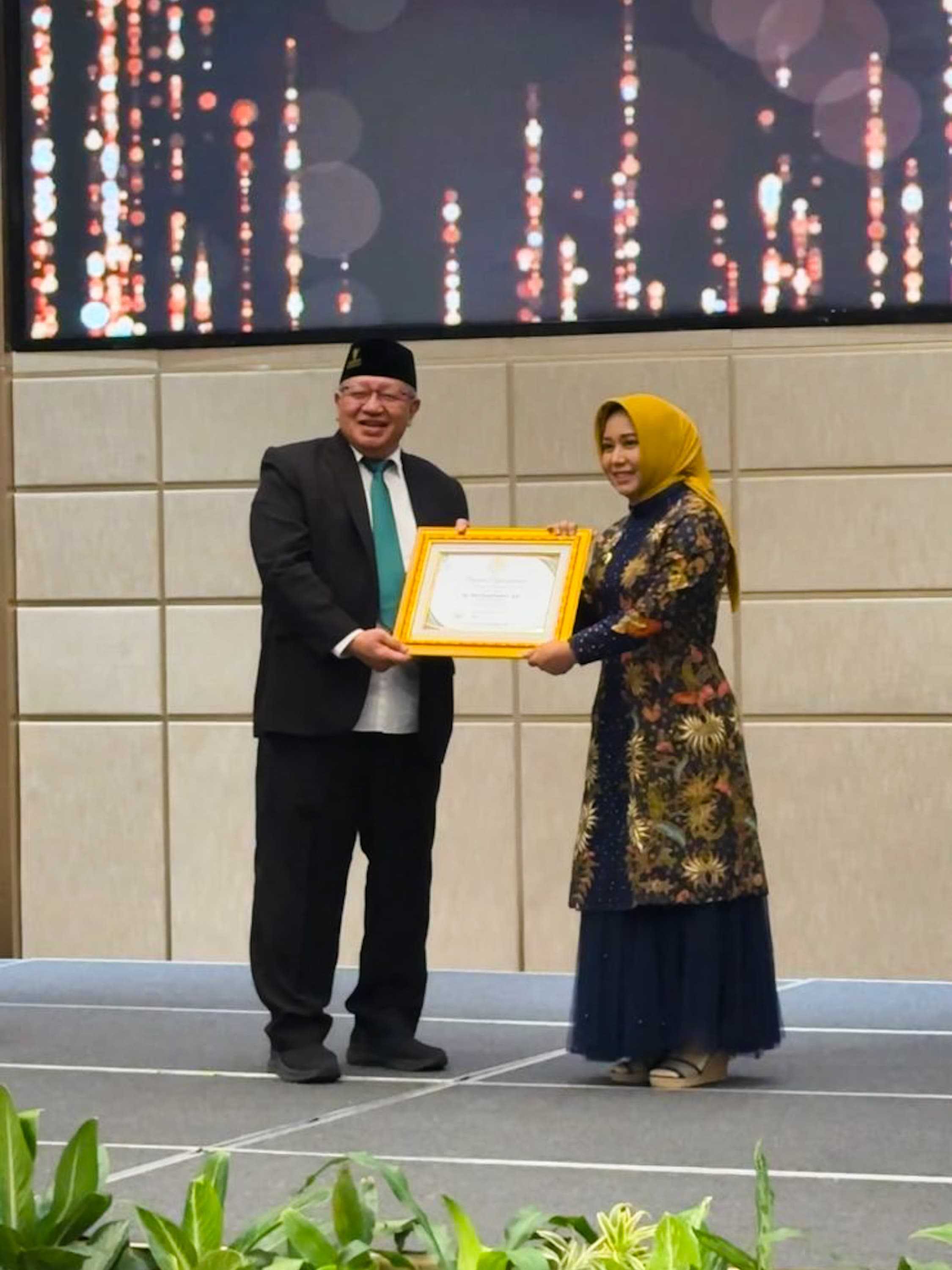 gambar utama