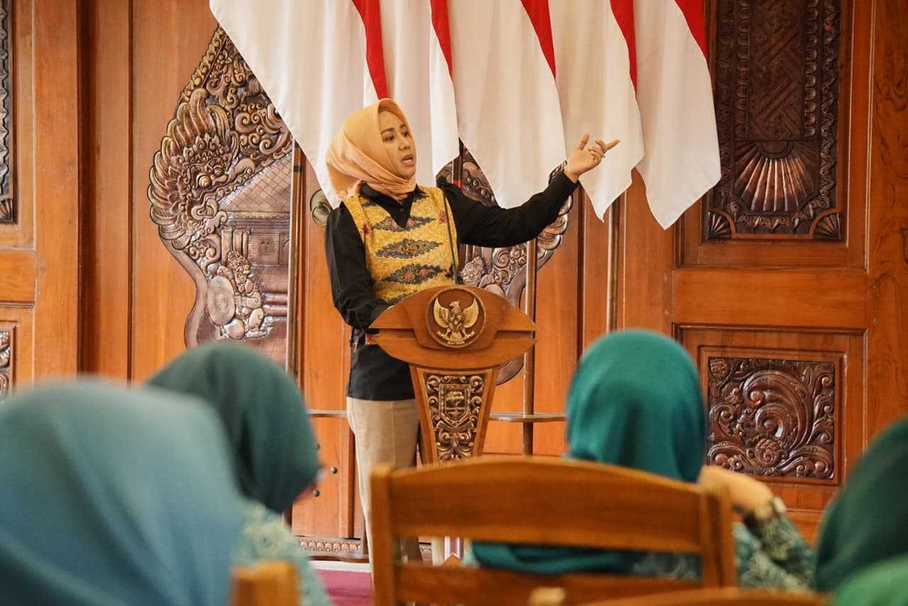 gambar utama